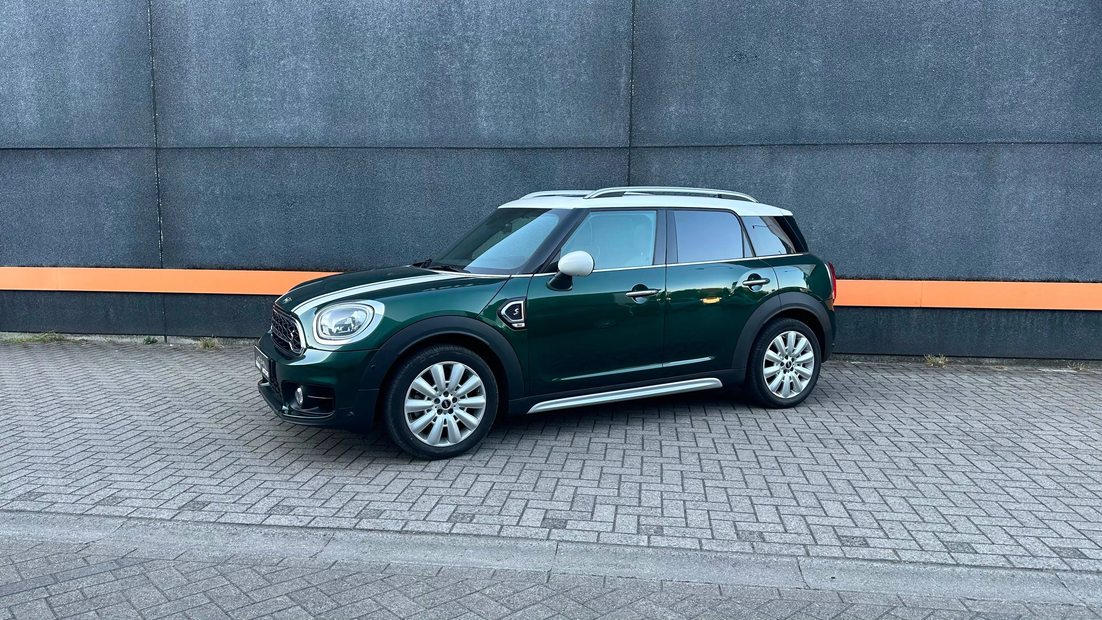 MINI Cooper S Countryman 2.0AS/PANO/NAPA LEDER/CAM/KEYLES/LED HARMAN KARDON/***FULL — photo 2