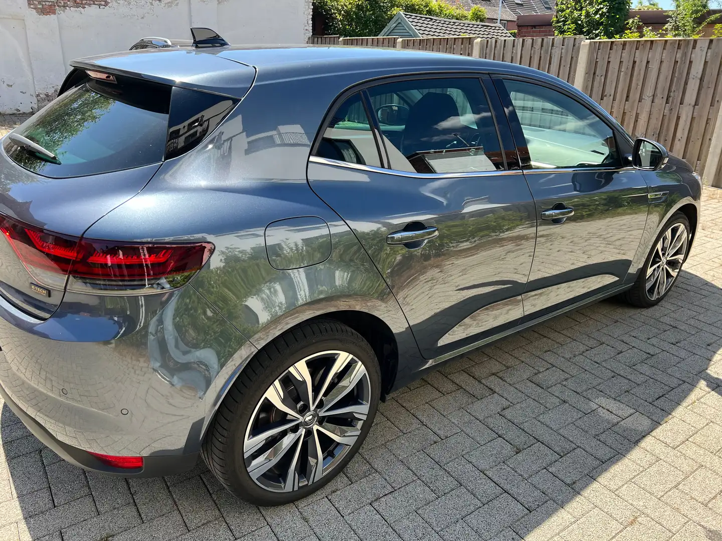 Renault Megane E-Tech Plug-in Hybrid Grijs - 2