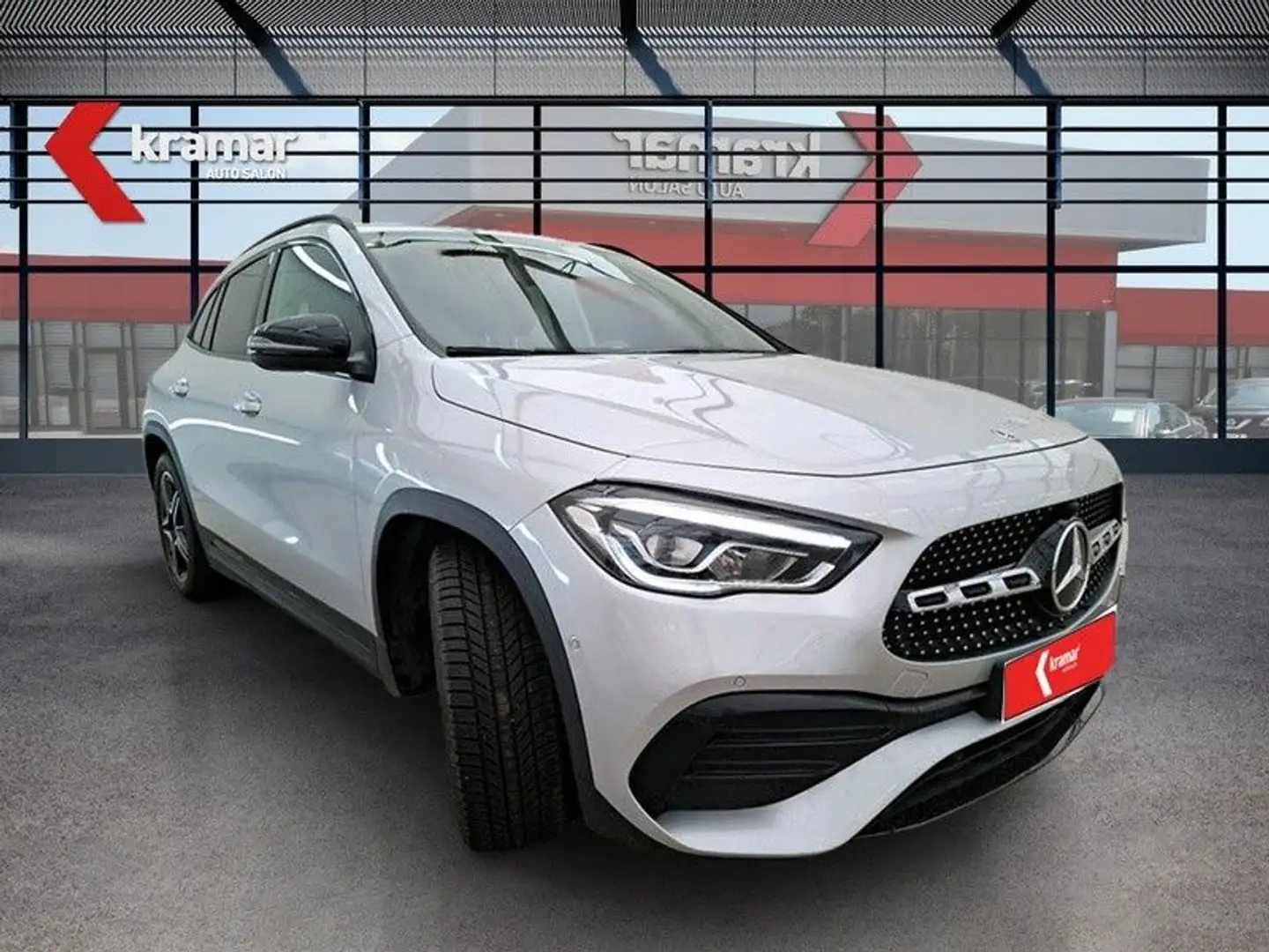 Mercedes-Benz GLA 200 d DCT 8G-Tronic NIGHT AMG Line Kamera Argent - 2