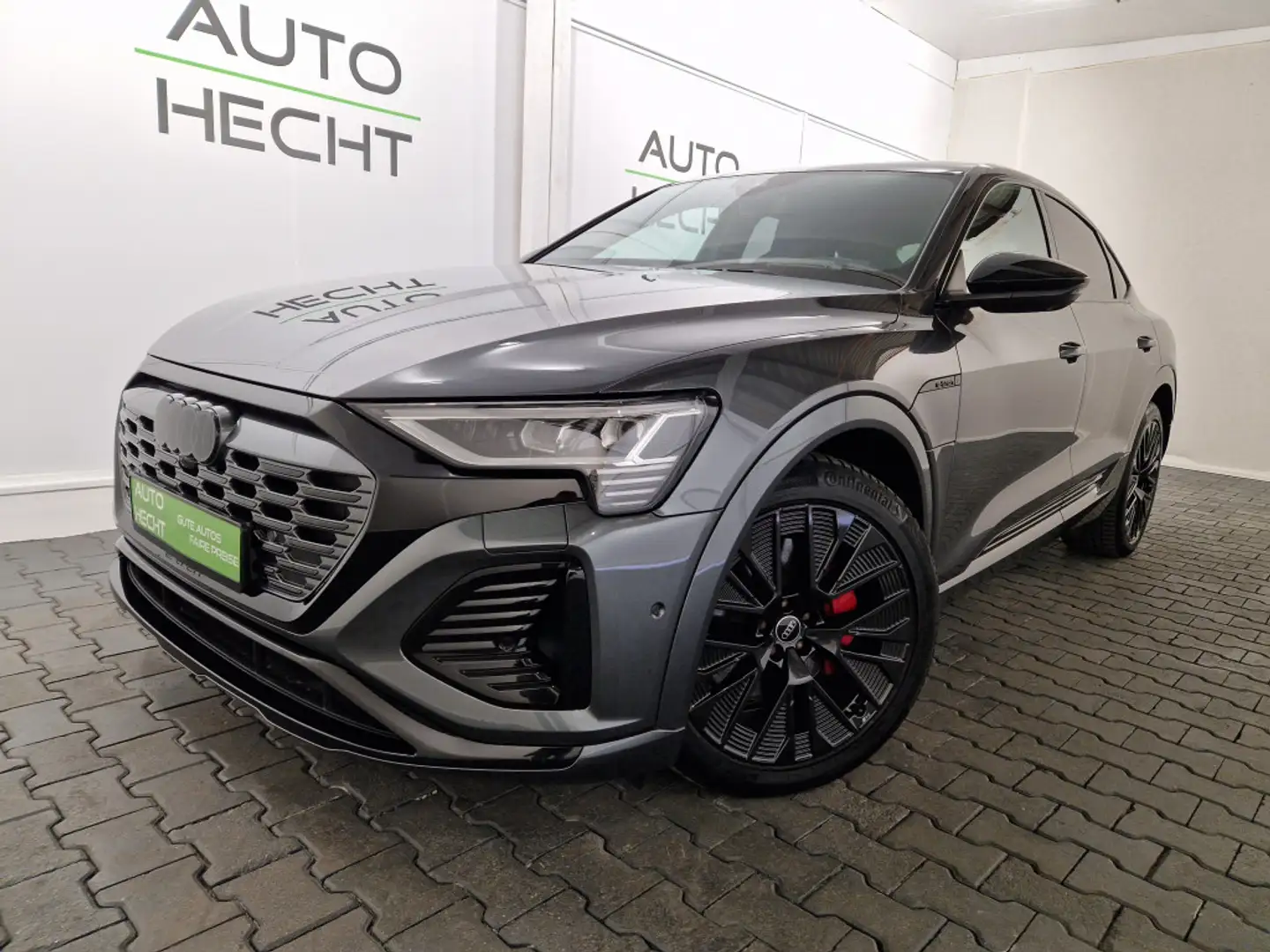 Audi Q8 e-tron Sportback 55 quattro S-line, Panorama Grigio - 1