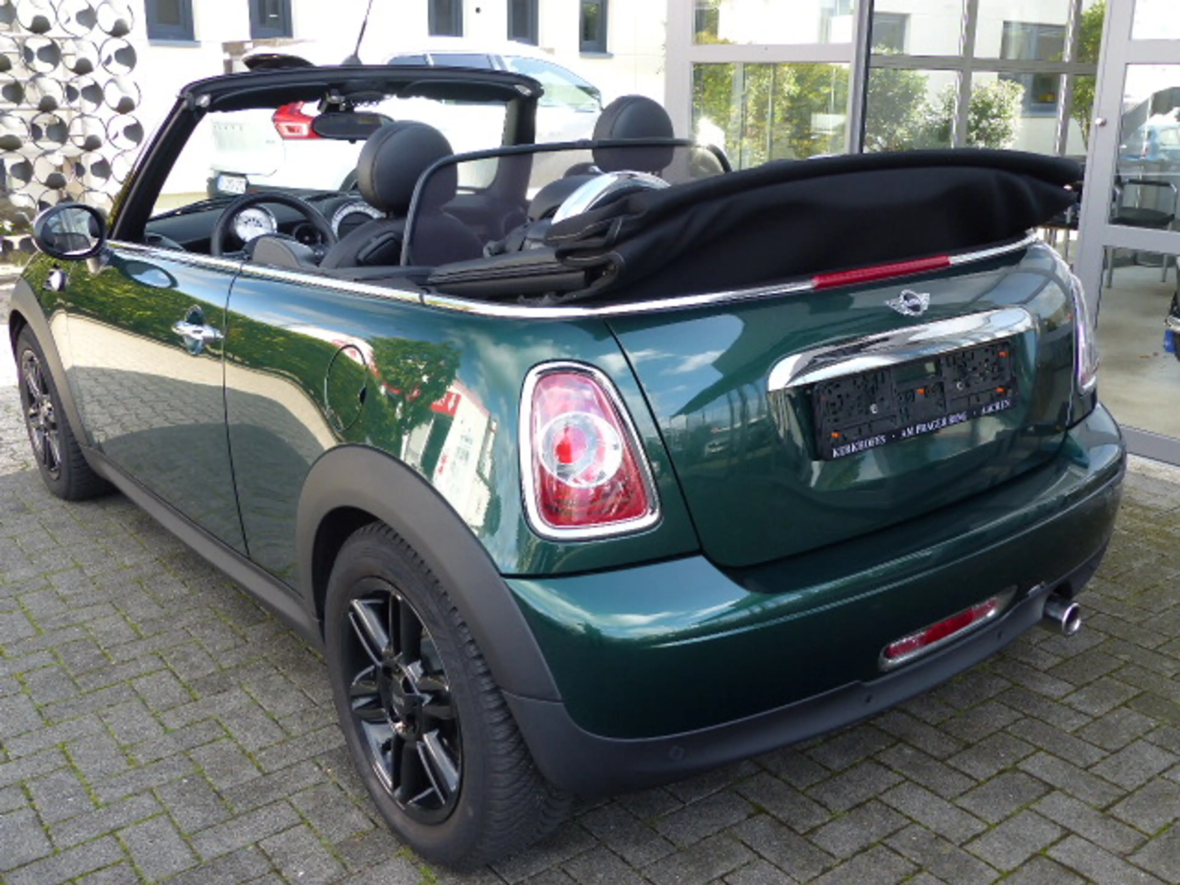 MINI One Cabrio 1.6 EU6*Bi-XENON*NAVI*CHILI*KLIMAAUT.*SHZ*ALLWETTER* — photo 3