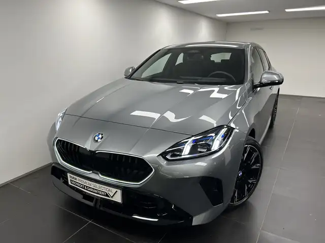 BMW 1 Series view 7