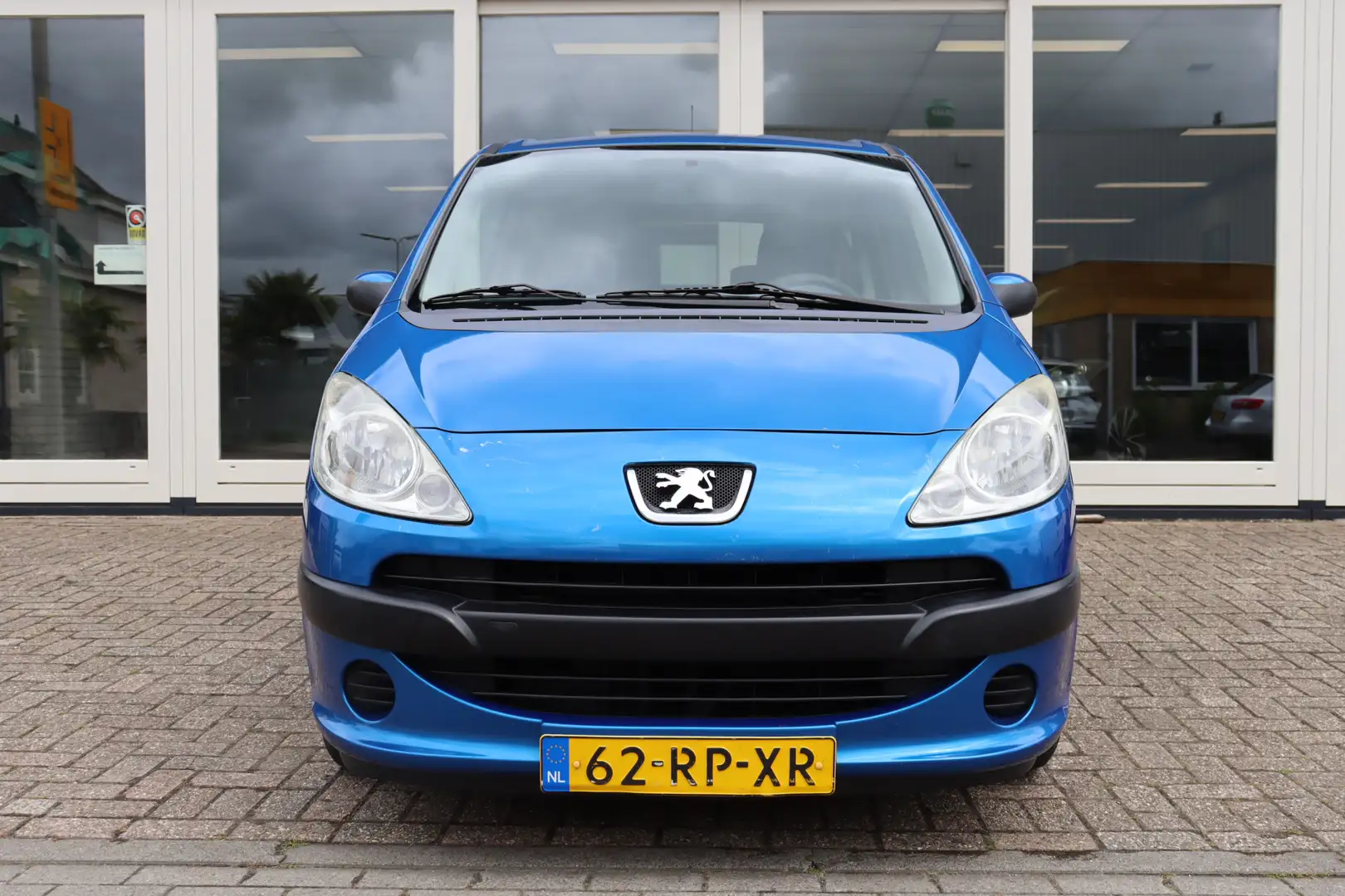 Peugeot 1007 1.4 Urban, NAP, ELEK. RAMEN, Prijs is Rijklaar Blau - 2