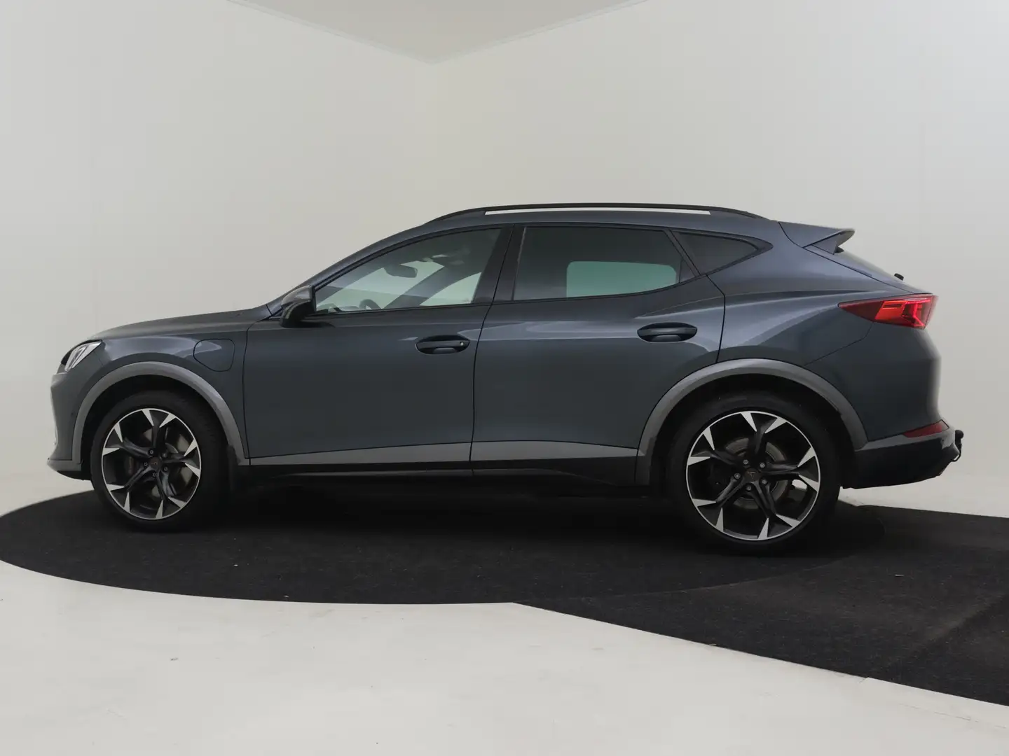 CUPRA Formentor 1.4 e-Hybrid VZ Performance 245pk | 360 gr Camera Grijs - 2