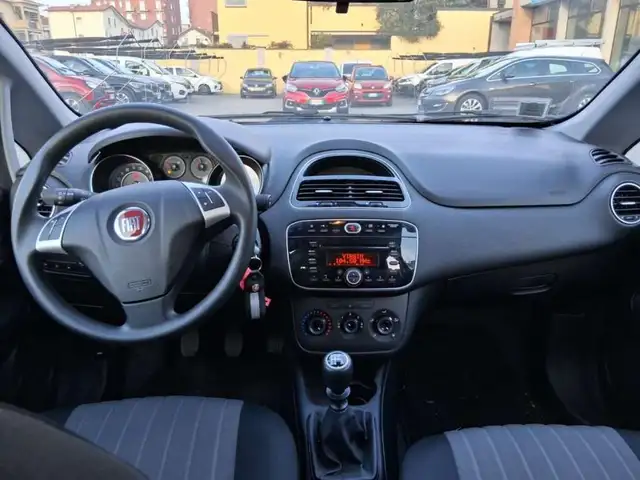 Fiat Punto view 11