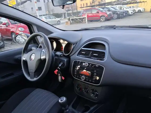 Fiat Punto view 9