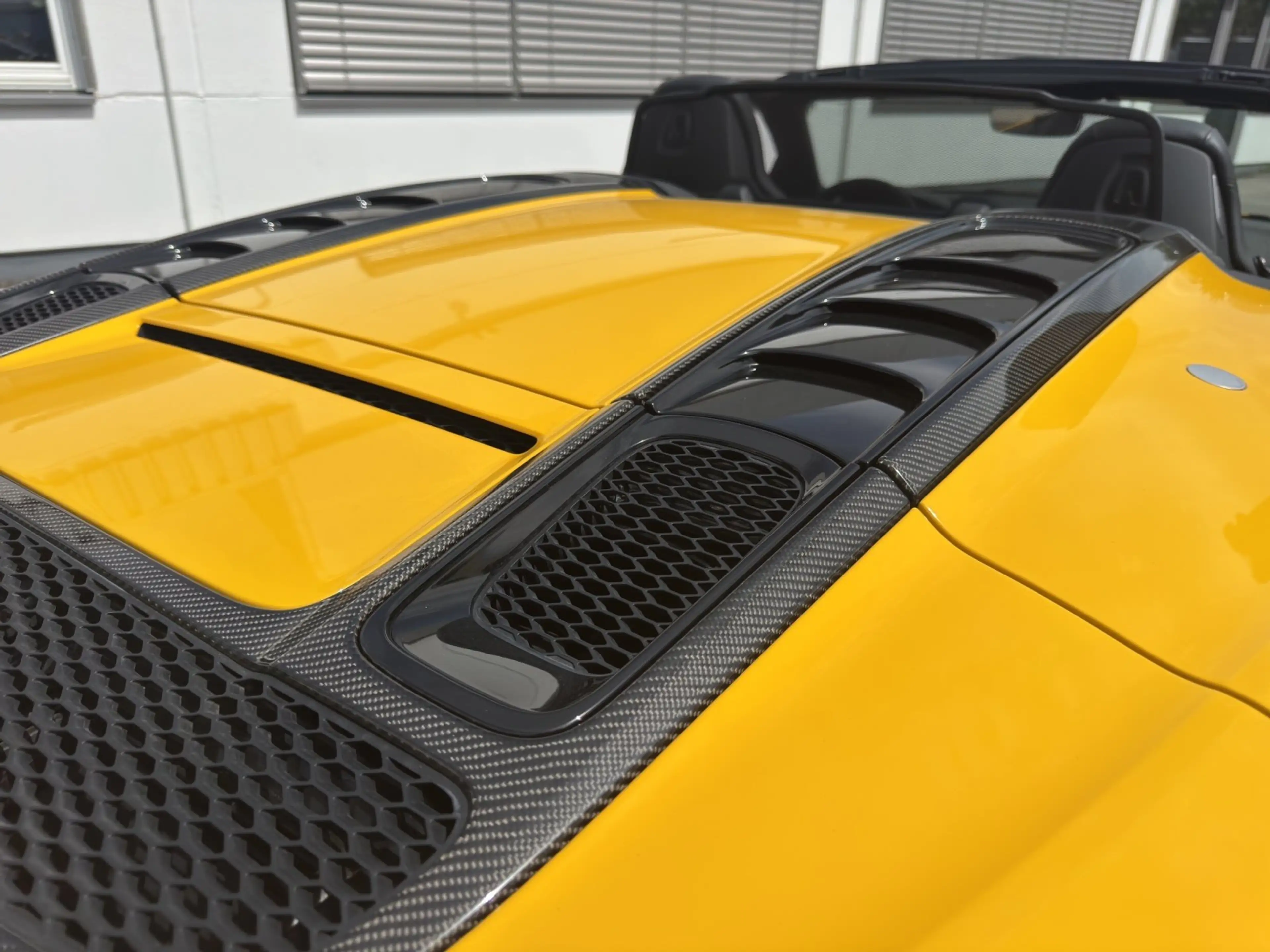 Audi R8 5.2 FSI quattro Spyder Performance/CARBON/B&O — photo 13