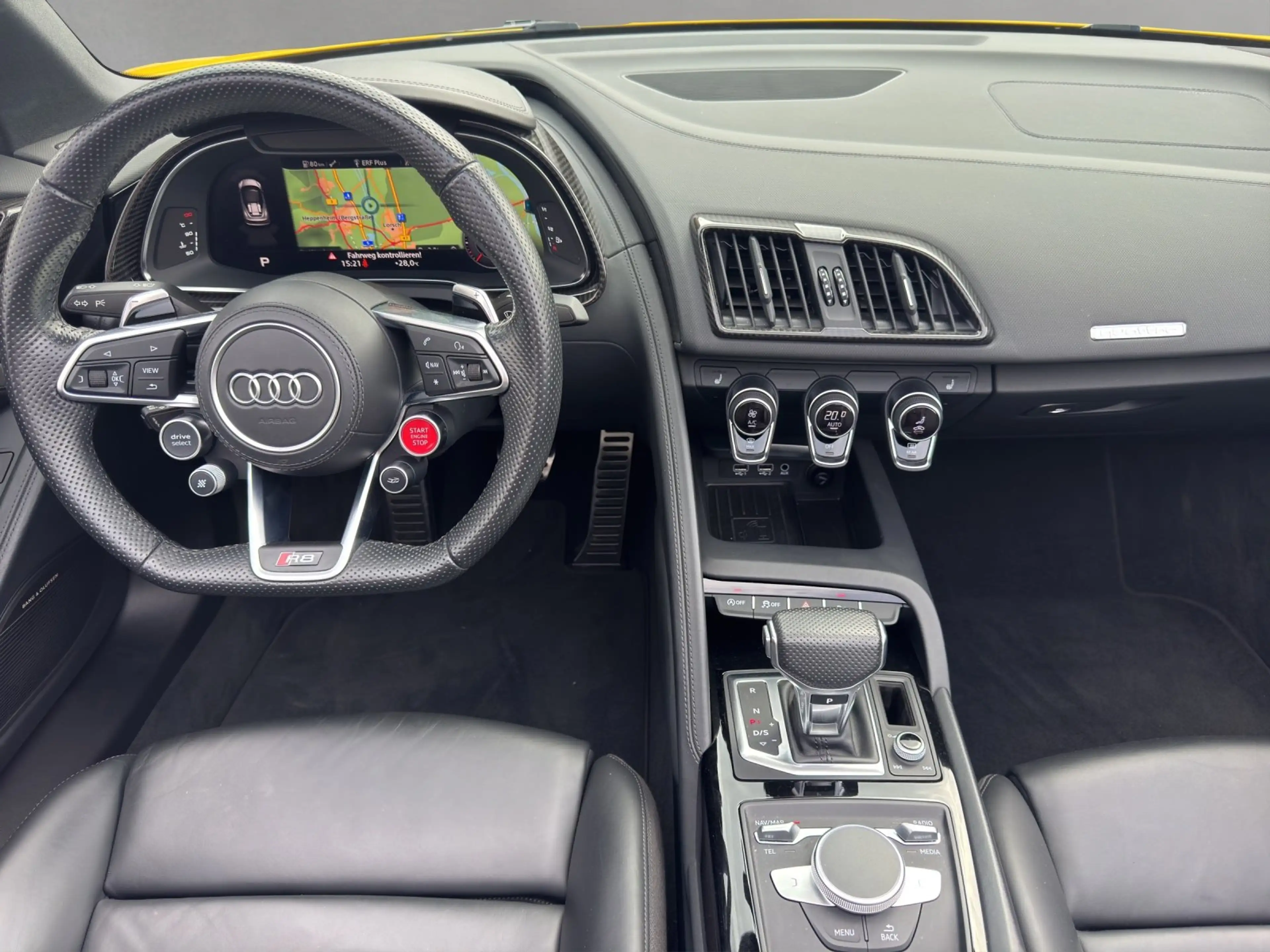 Audi R8 5.2 FSI quattro Spyder Performance/CARBON/B&O — photo 10