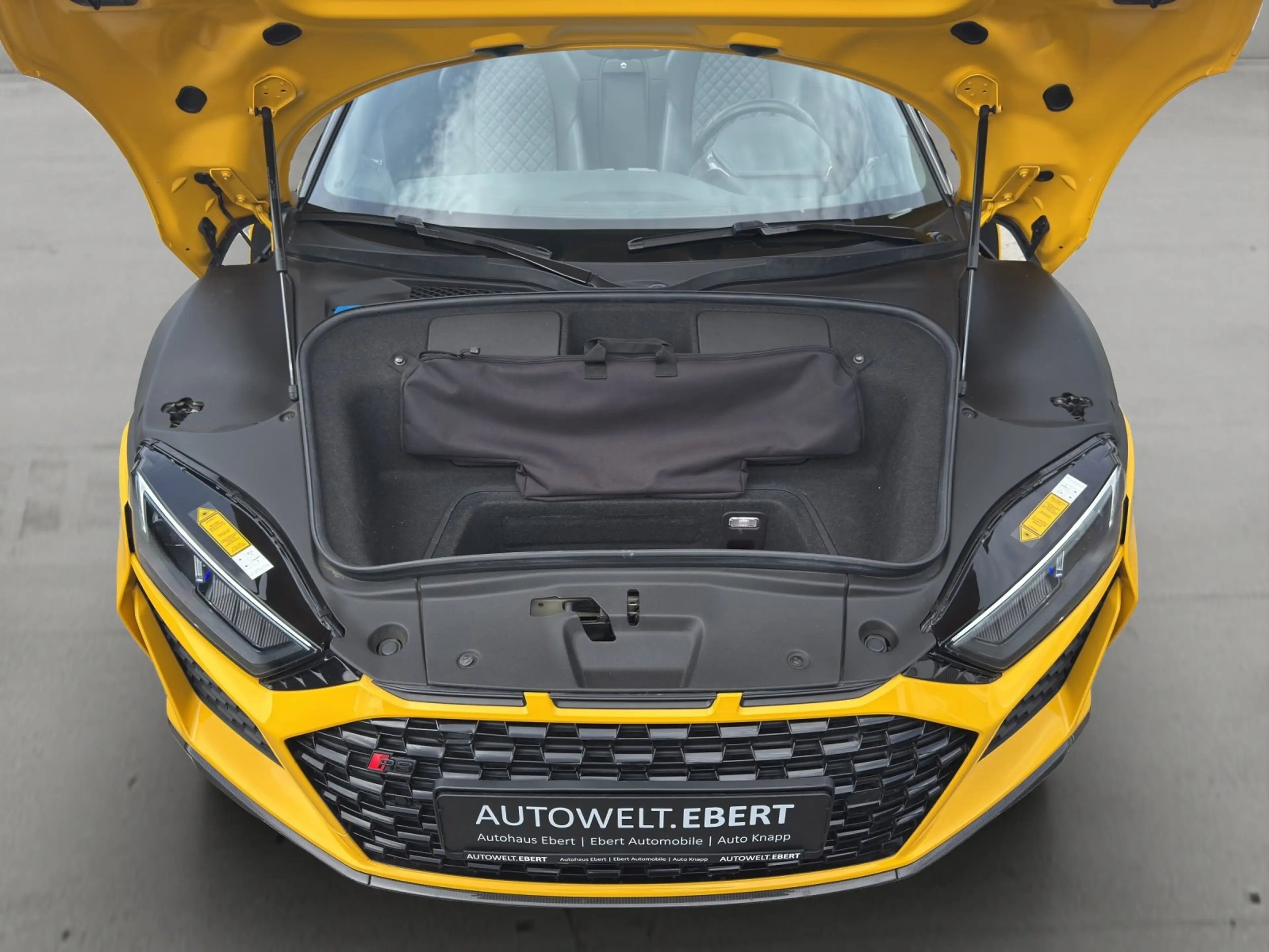 Audi R8 5.2 FSI quattro Spyder Performance/CARBON/B&O — photo 7