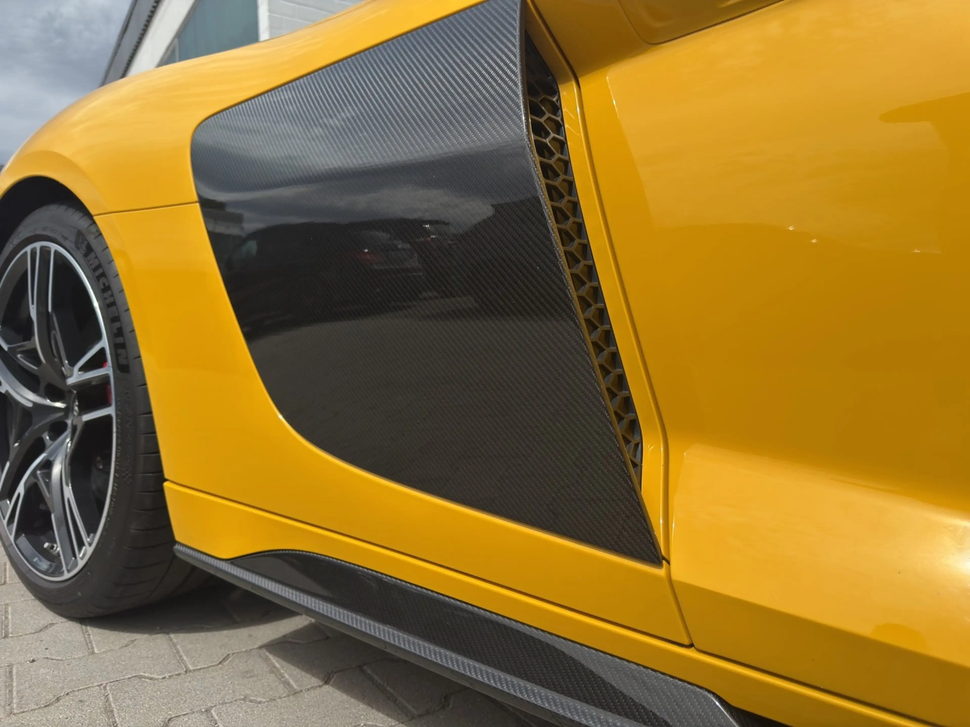 Audi R8 5.2 FSI quattro Spyder Performance/CARBON/B&O — photo 14