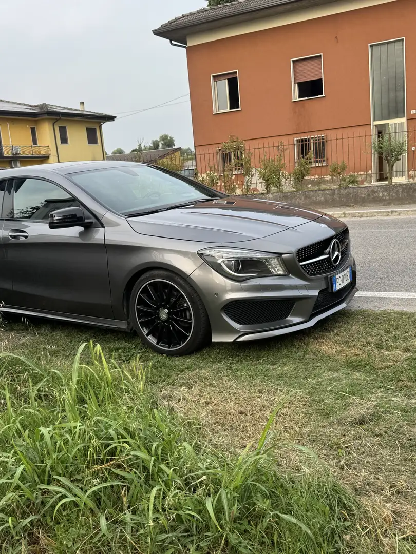 Mercedes-Benz CLA 220 Shooting Brake d (cdi) Premium auto - 2