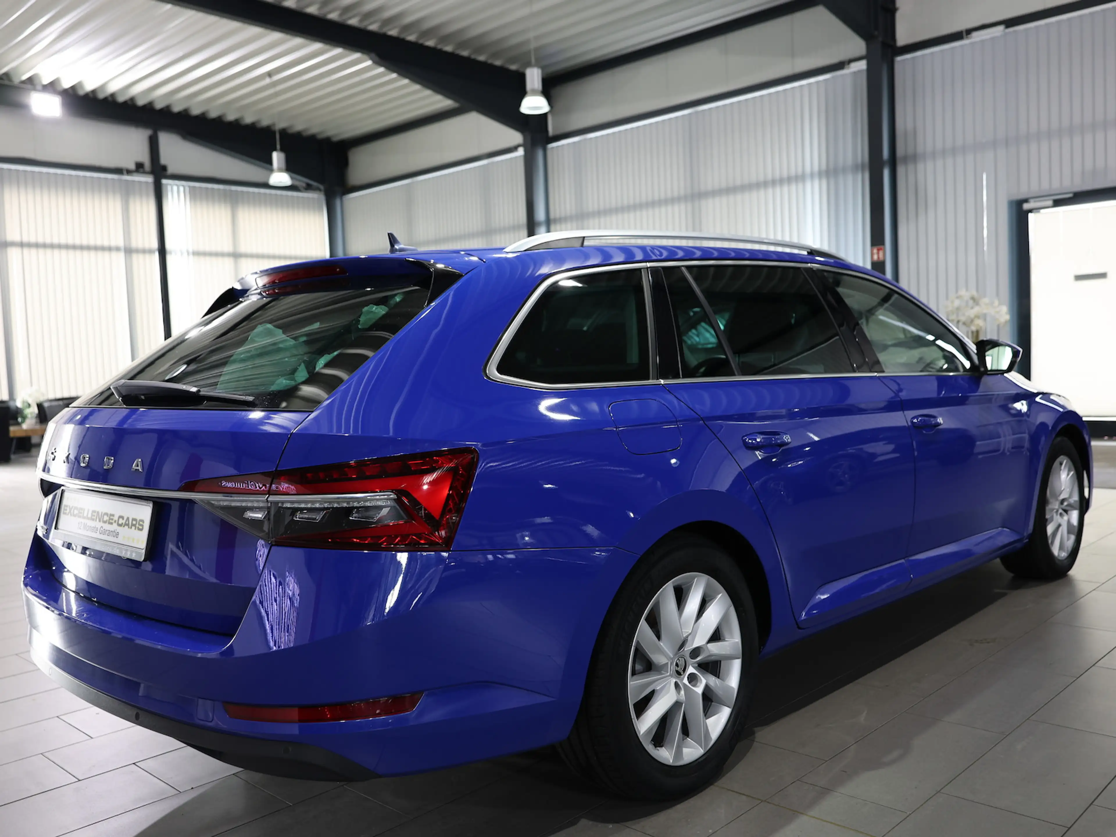 Skoda Superb Combi 2.0 TDI DSG STYLE ENERGY / PANORAMA — photo 10