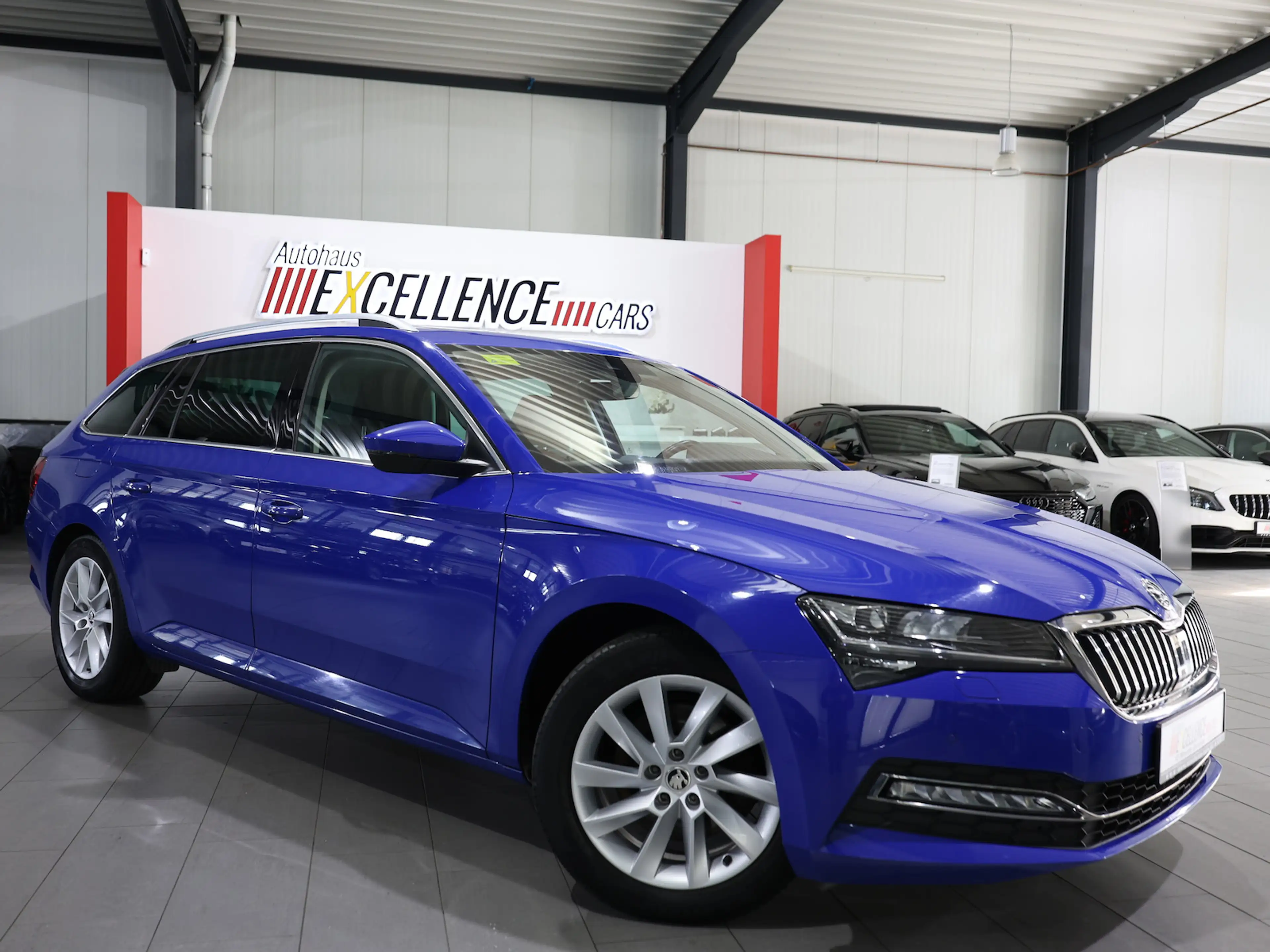 Skoda Superb Combi 2.0 TDI DSG STYLE ENERGY / PANORAMA — photo 3