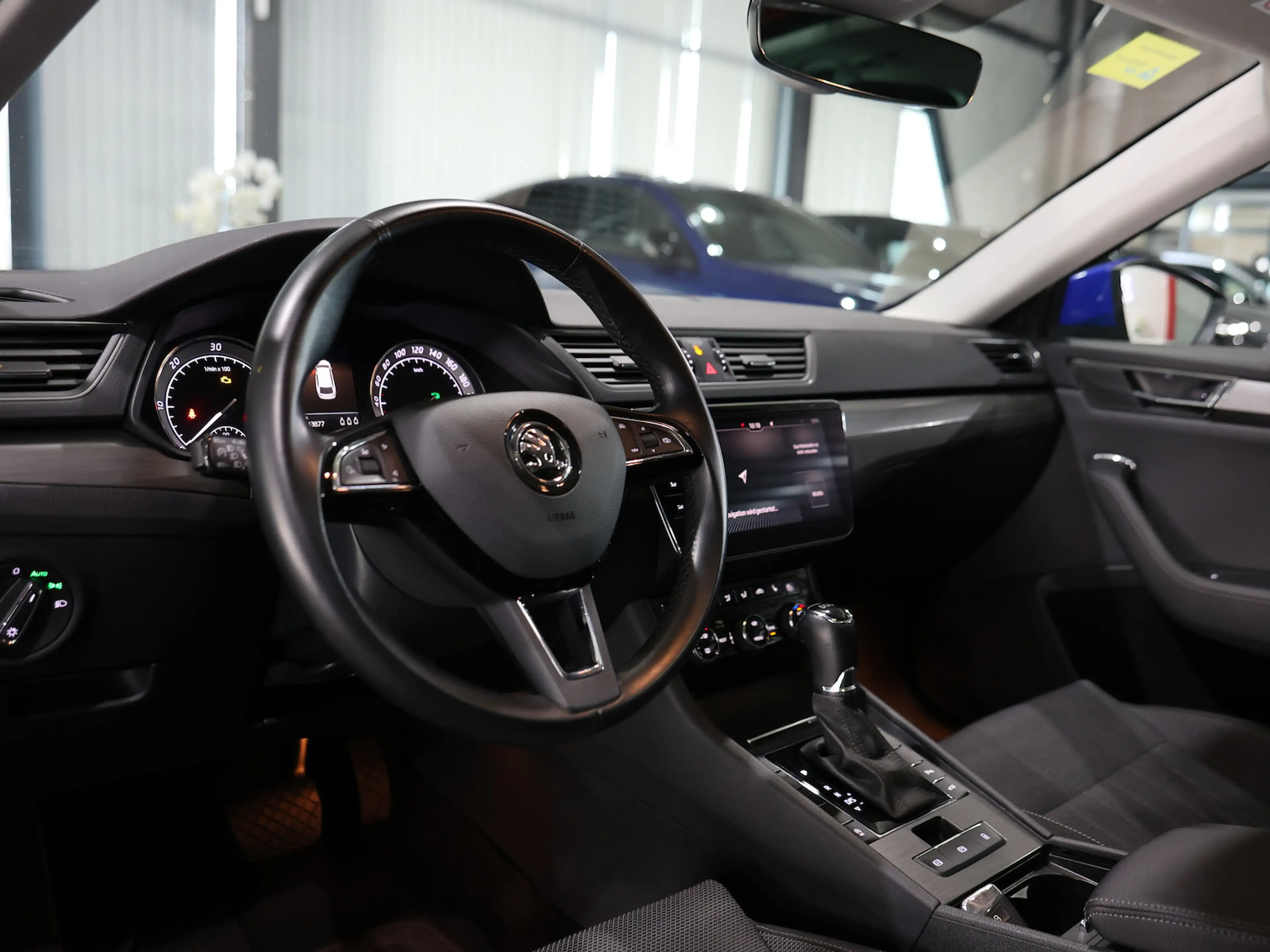 Skoda Superb Combi 2.0 TDI DSG STYLE ENERGY / PANORAMA — photo 14