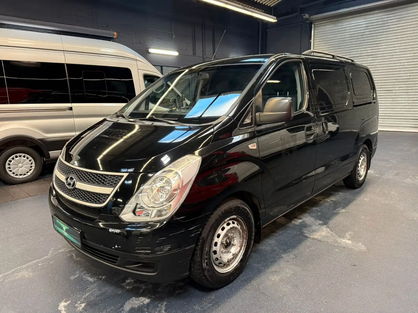 Hyundai H-1 Kasten Klima R-CAM AHK 2,3T TÜV 09/2027 Schwarz - 1