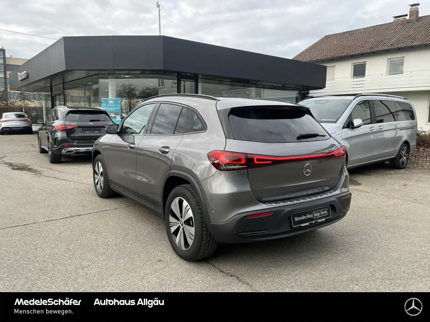 Mercedes-Benz EQA 250 EQA 250+ Progressive Night 18" Distronic AHK HuD Grau - 2