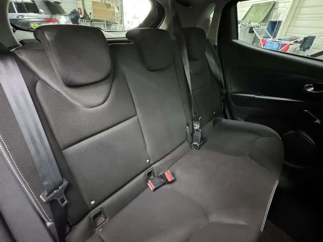 Renault Clio Citadine 5 portes — photo 15