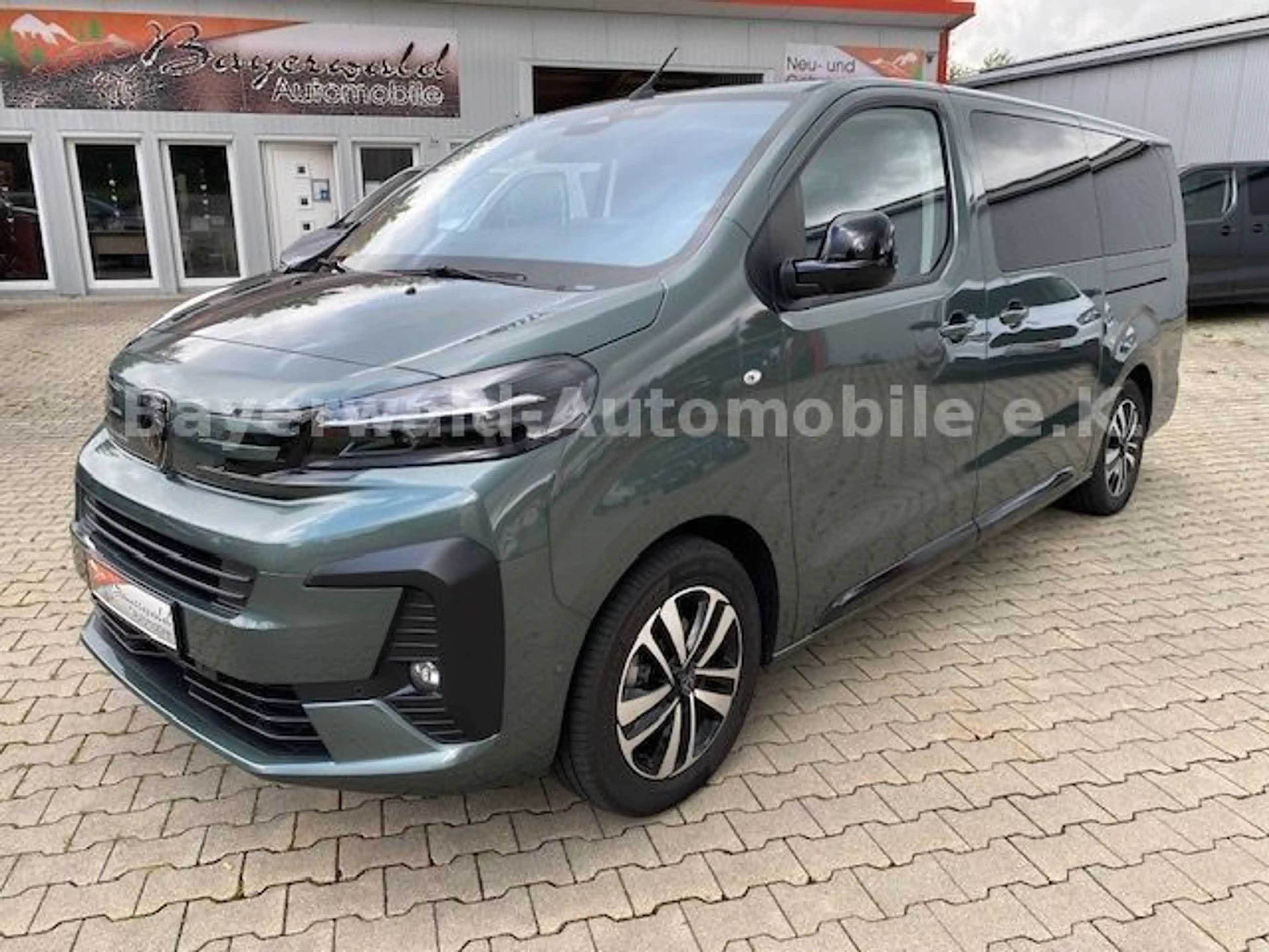 Peugeot Traveller Allure 2,2 Diesel diverse teilw sofort — photo 14