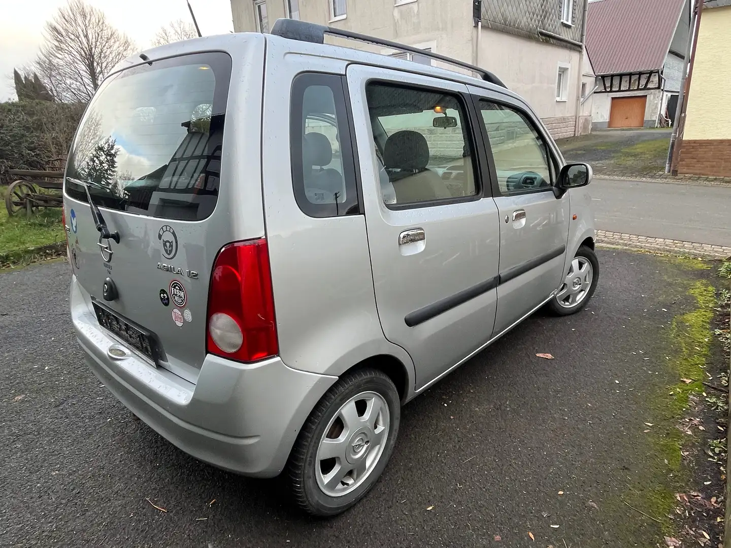 Opel Agila Agila 1.2 16 V Njoy Design-Edition Silver - 2