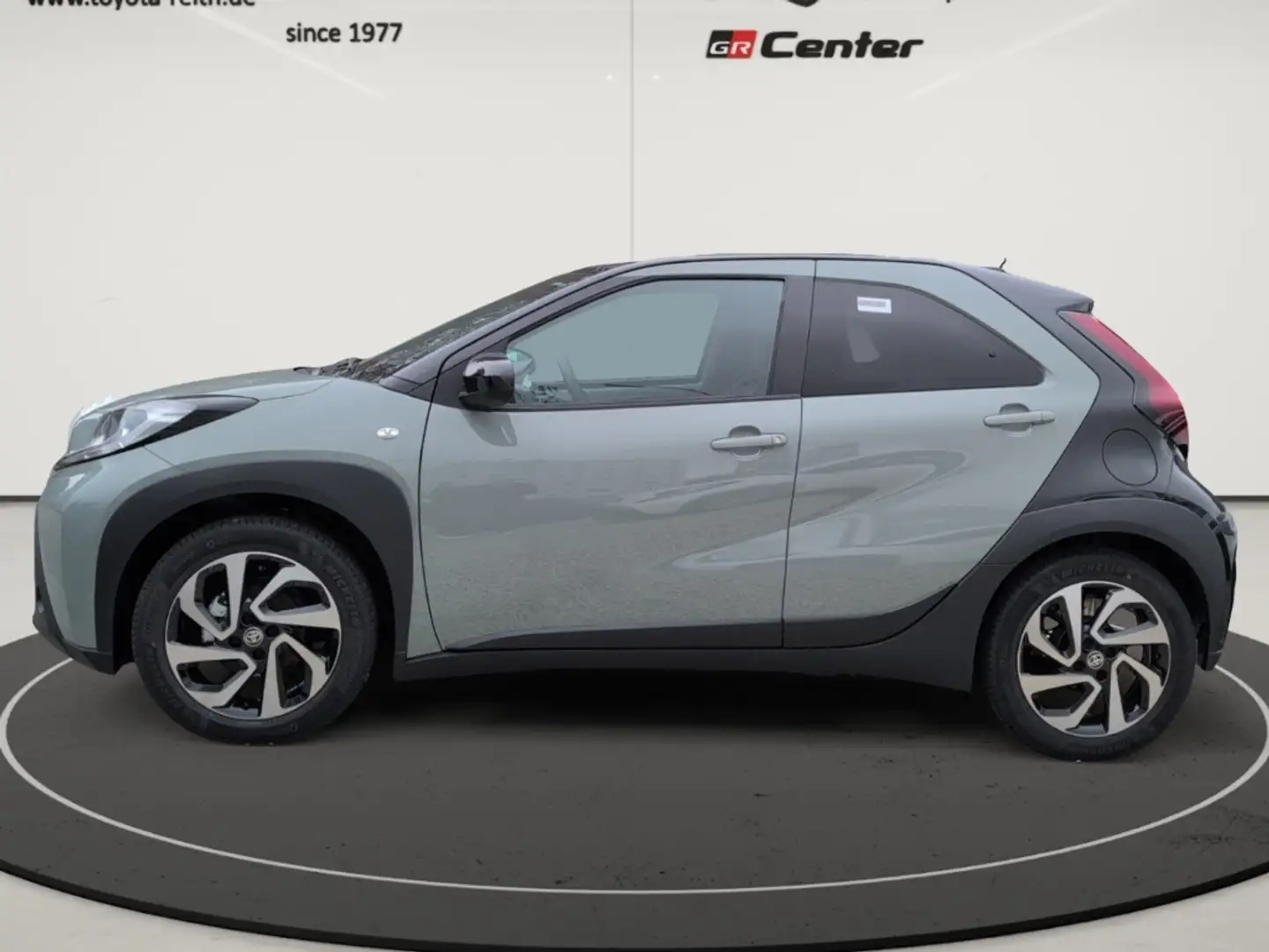 Toyota Aygo X 1,0 l Teamplayer CVT ACC Apple CarPlay Android Aut Vert - 2