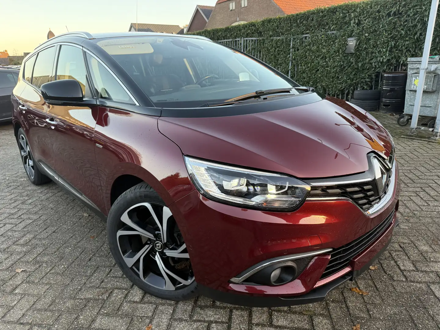 Renault Grand Scenic 1.7 Blue dCi Bose 7p. B Rouge - 2