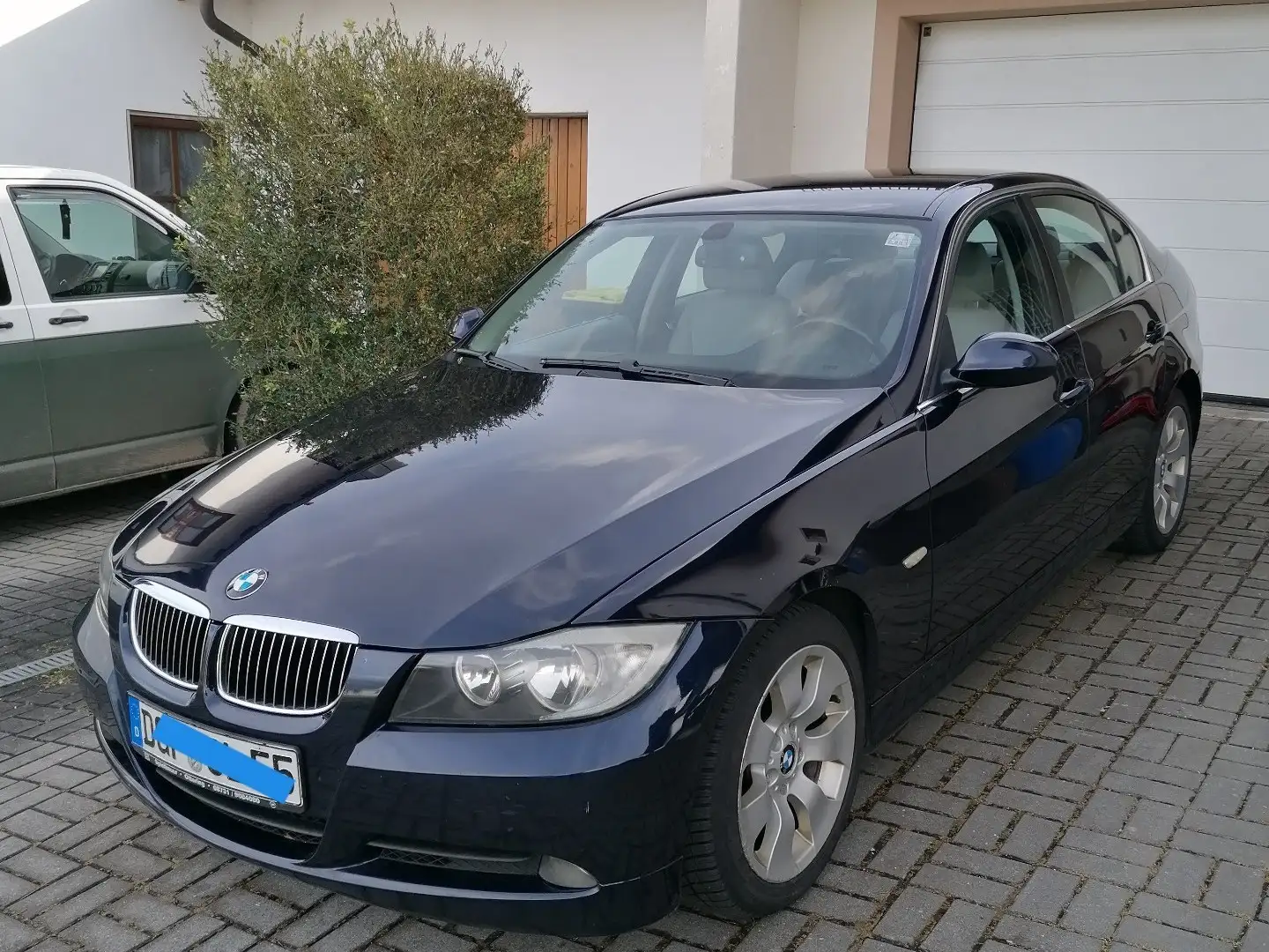 BMW 325 325i Aut. Blau - 1