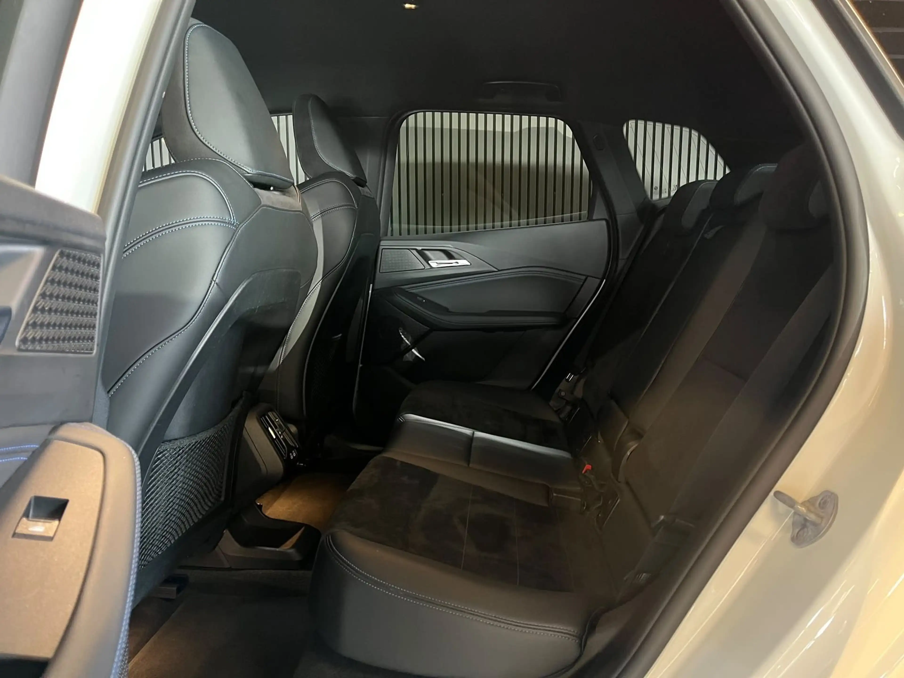 BMW 225 e xDrive M-Sport AHK/LiveCockp — photo 11