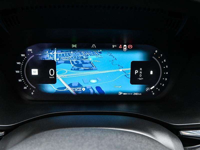 2024 Volvo XC60 B5 AWD Plus Dark Theme thumb 16