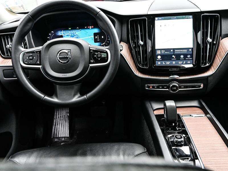2024 Volvo XC60 B5 AWD Plus Dark Theme thumb 14