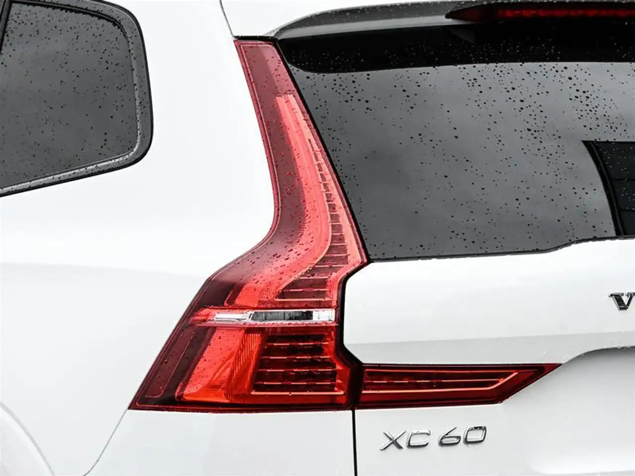 Volvo XC60 снимка Volvo XC60