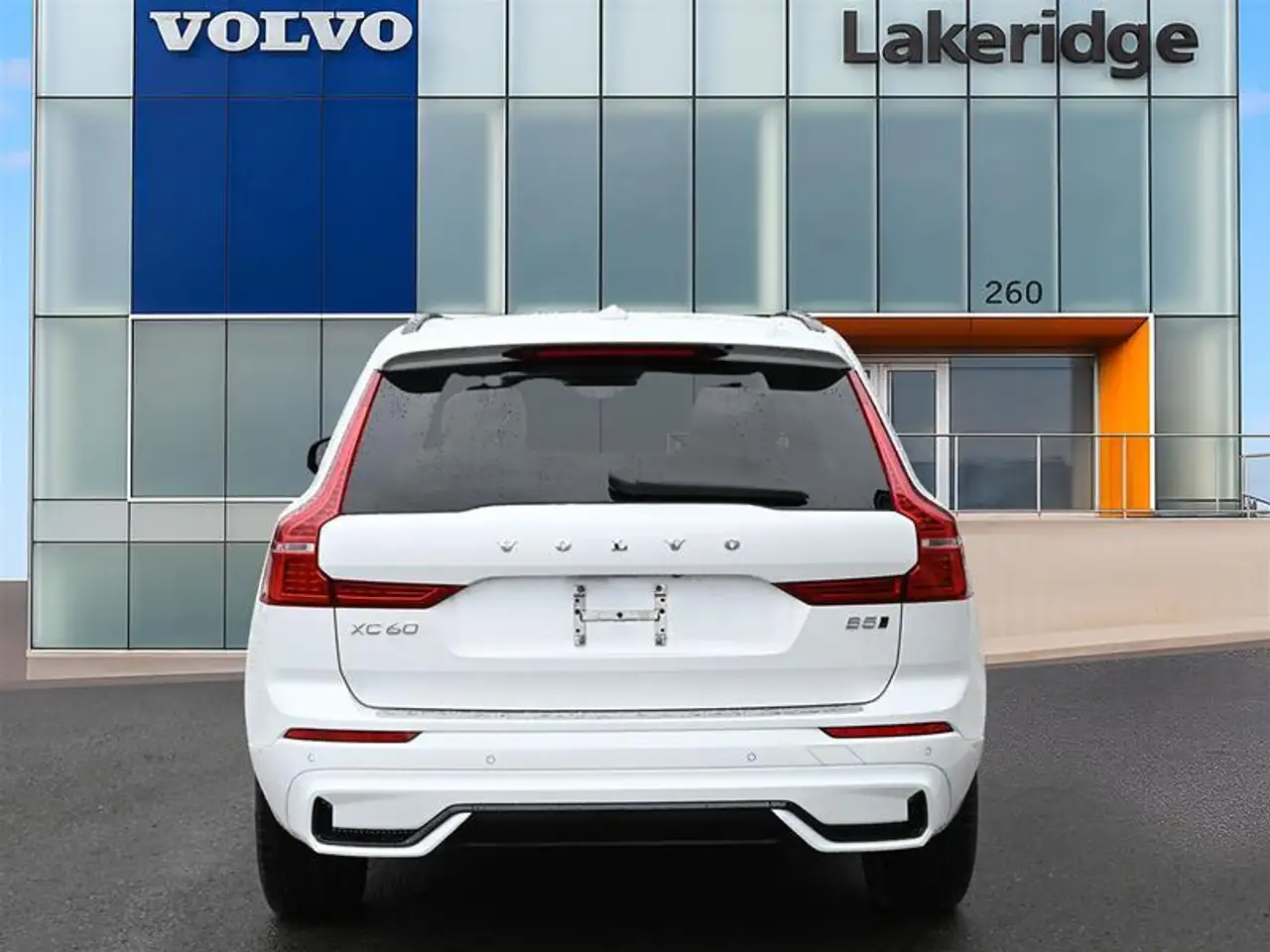 Volvo XC60 снимка Volvo XC60