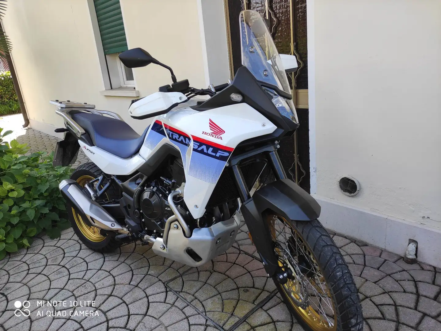 Honda XL 750 Transalp Fehér - 2