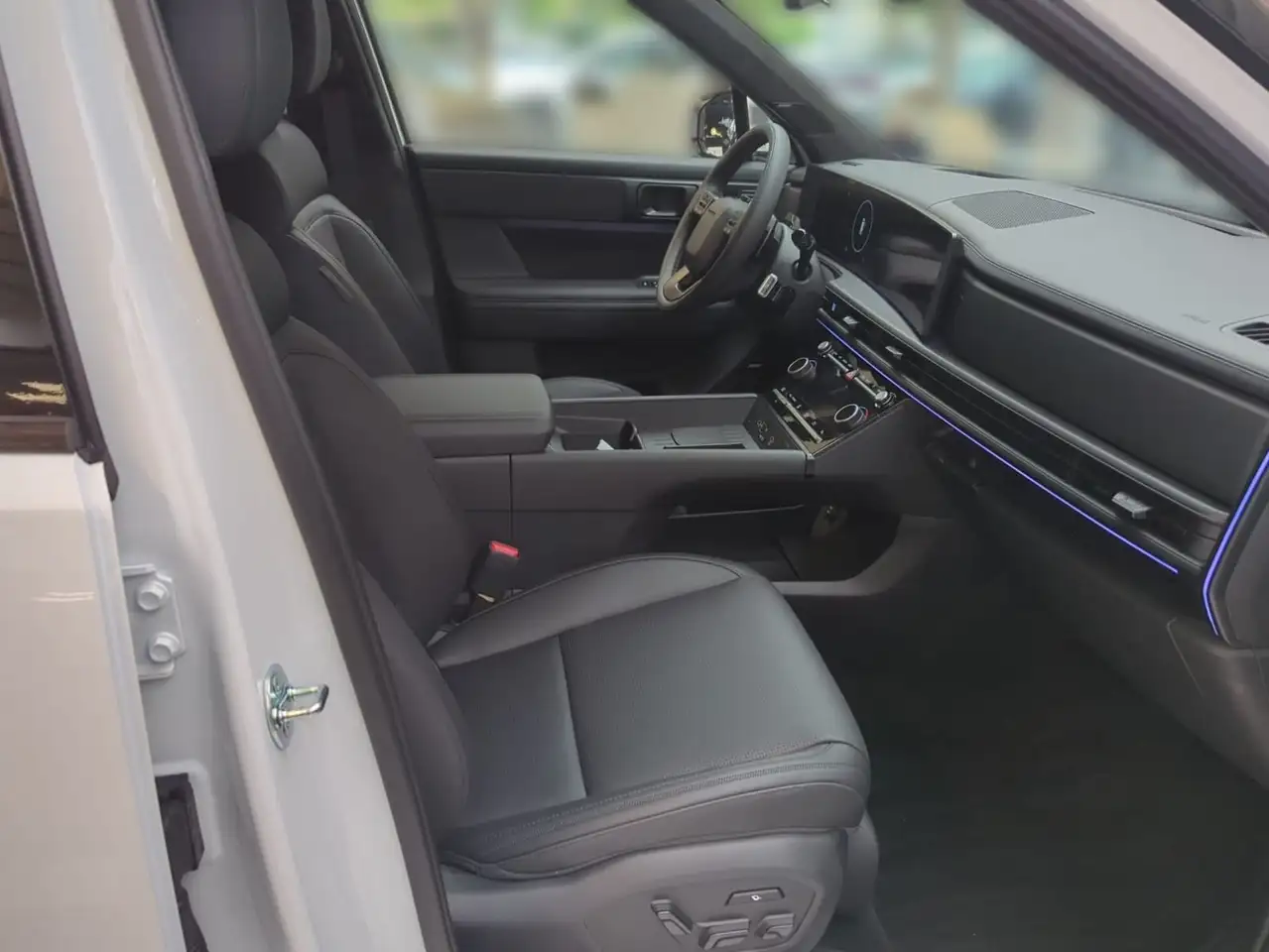 Hyundai SANTA FE 1.6 T-GDI Plug-In Hybrid 186 kW 4WD Blackline 7
