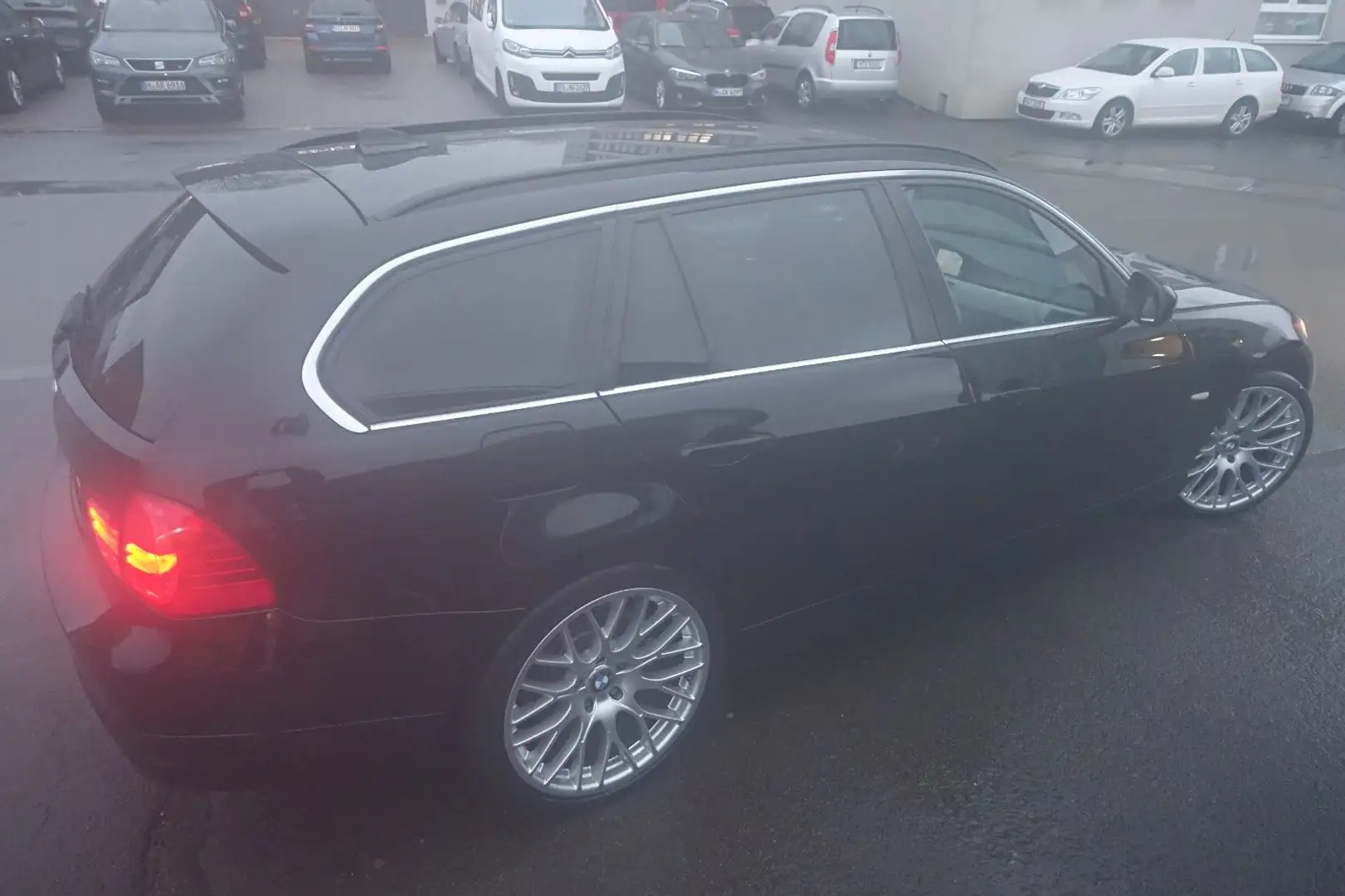 BMW 325 Touring 325d 3.0l*LCI*AUTOMATIK*NAVI*PDC*AHK*SHZ Fekete - 2