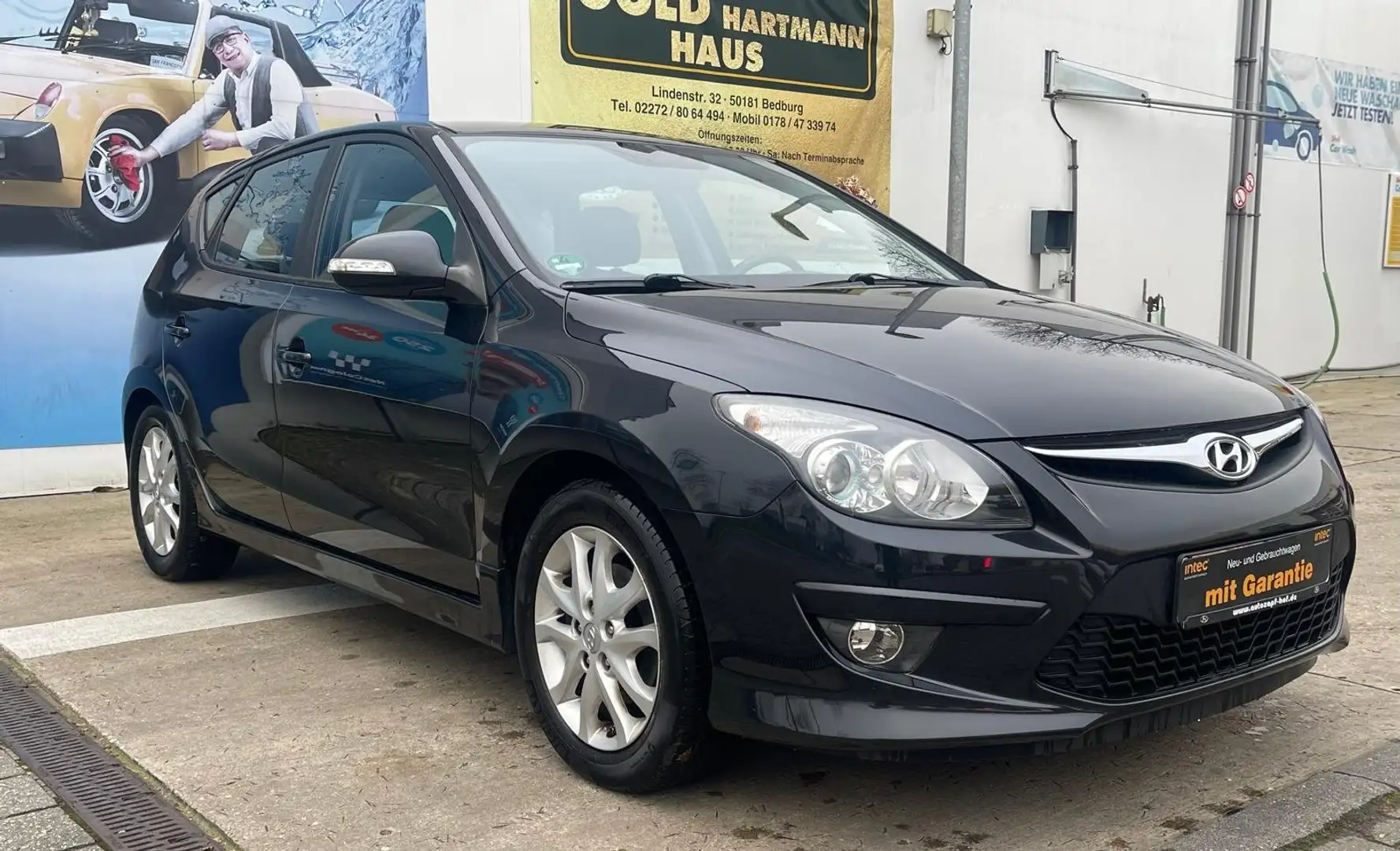 Hyundai i30 1.4 Edition Plus Schwarz - 1