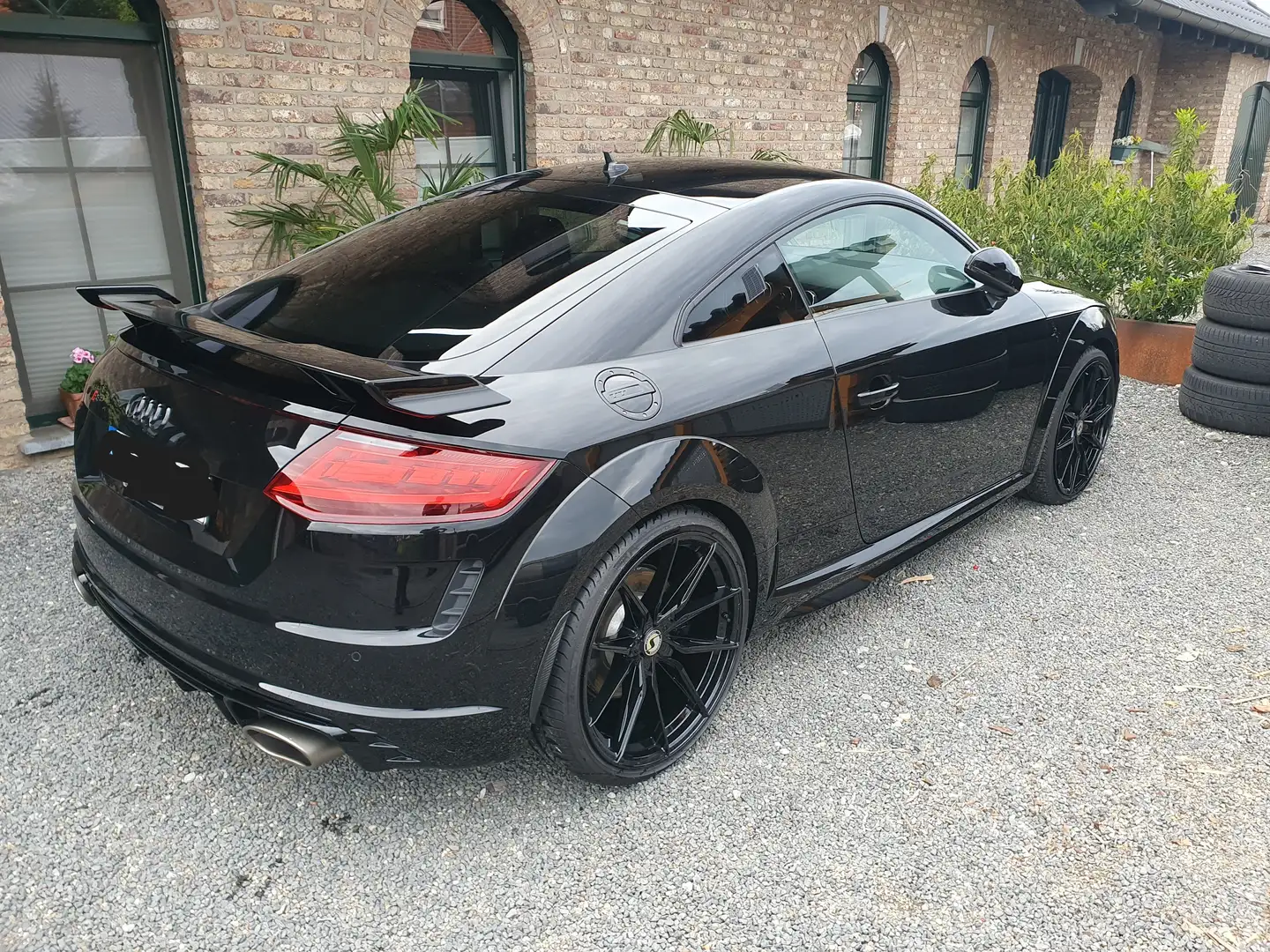 Audi TT RS Coupe quattro S tronic Black in Black mit 530 PS Чёрный - 2