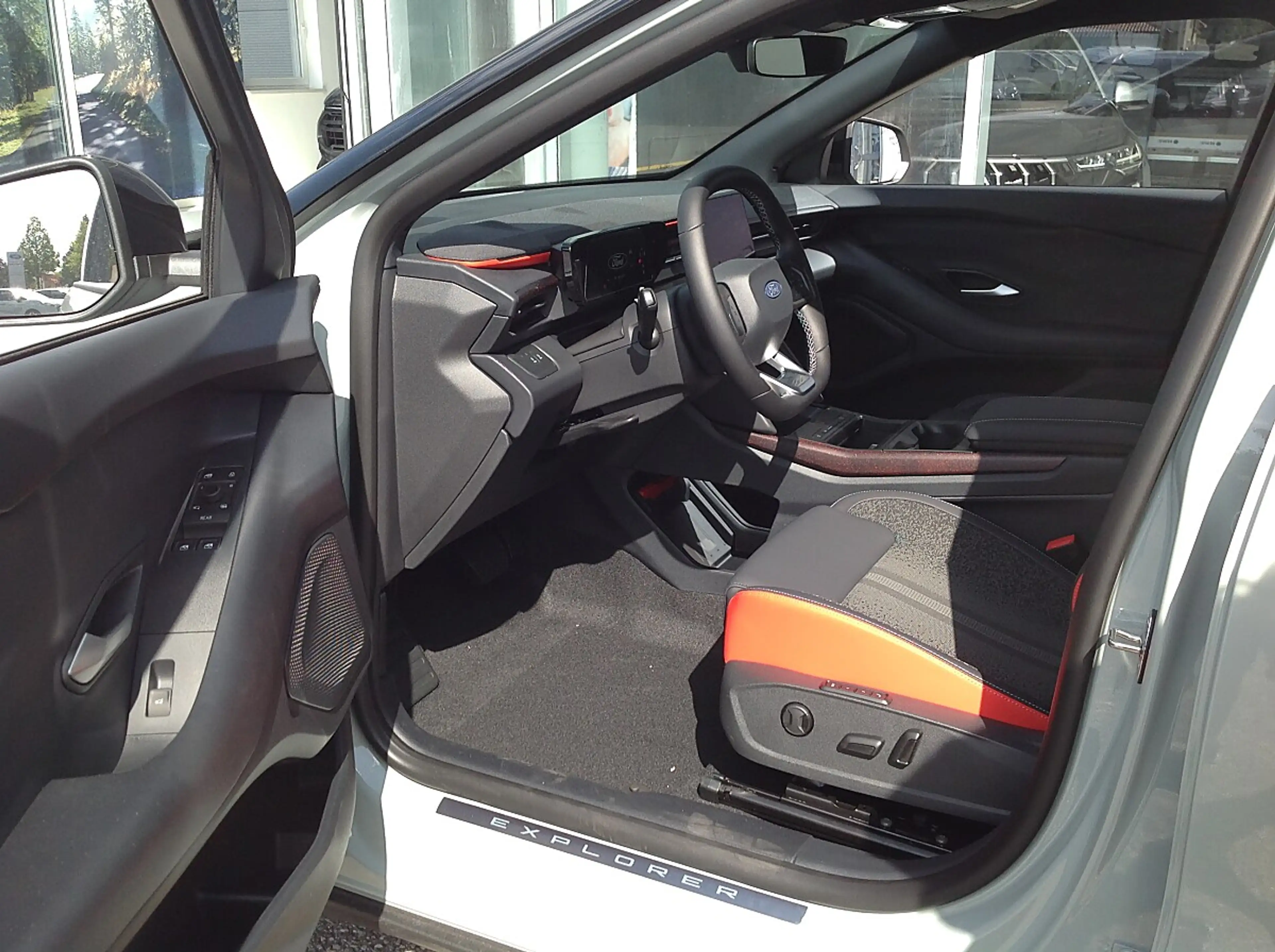 Ford Explorer Elektro Dual Motor 77kWh AWD Collection — photo 6