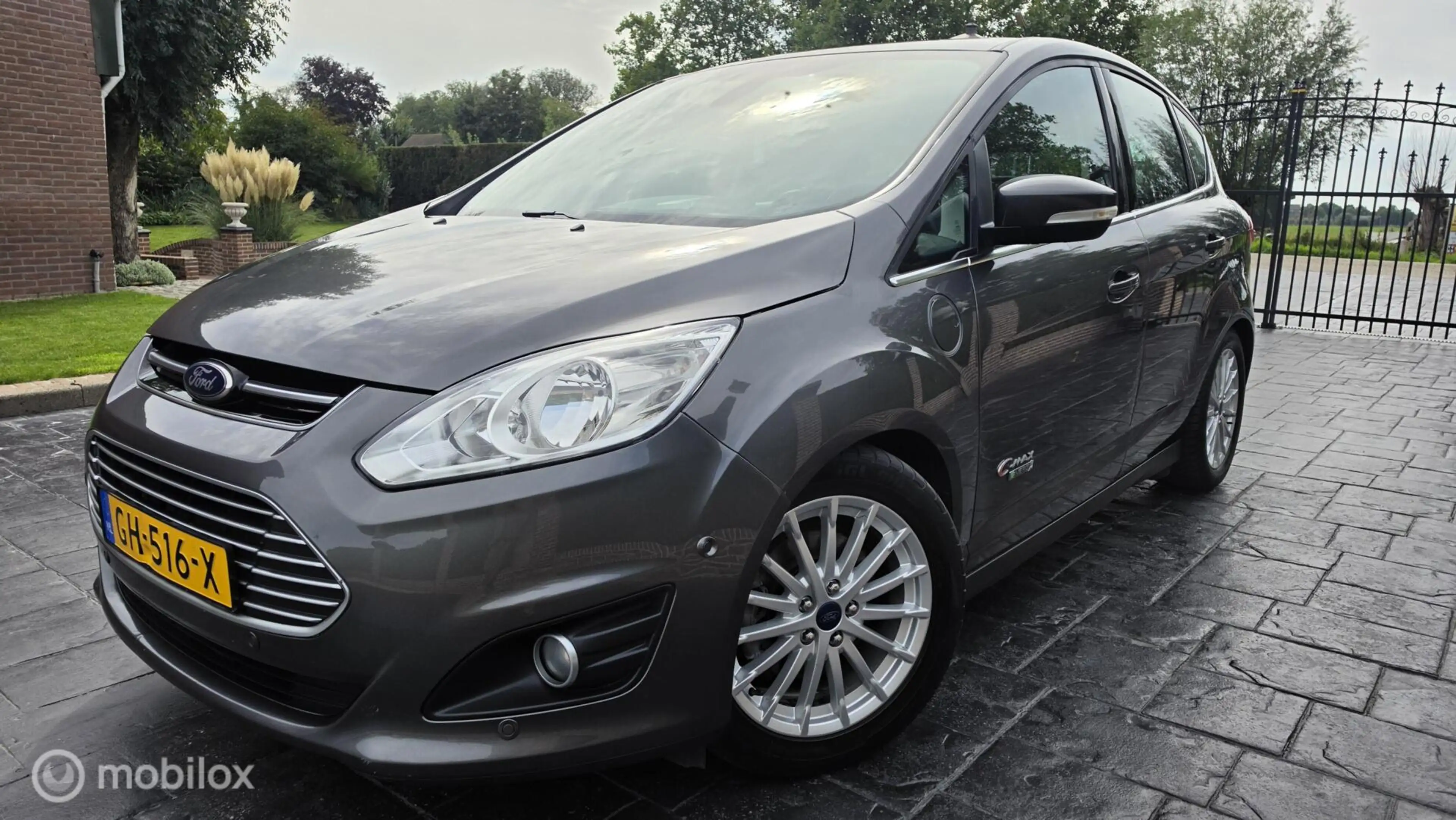 Ford C-Max 2.0 Plug-in Hybrid Titanium Plus Inruil Mogelijk.