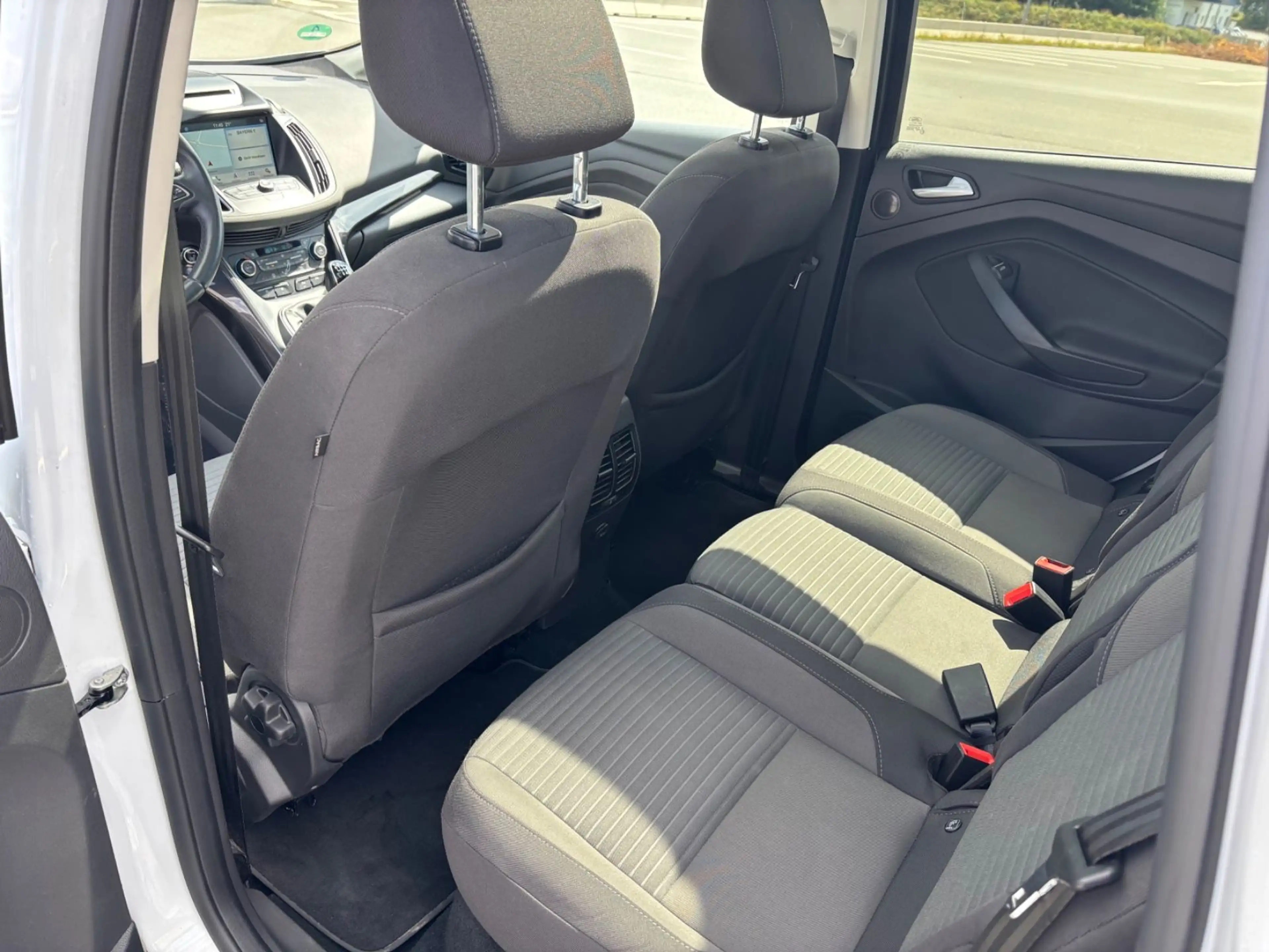Ford C-Max Titanium ALU PANO NAVI SHZ LHZ — photo 11