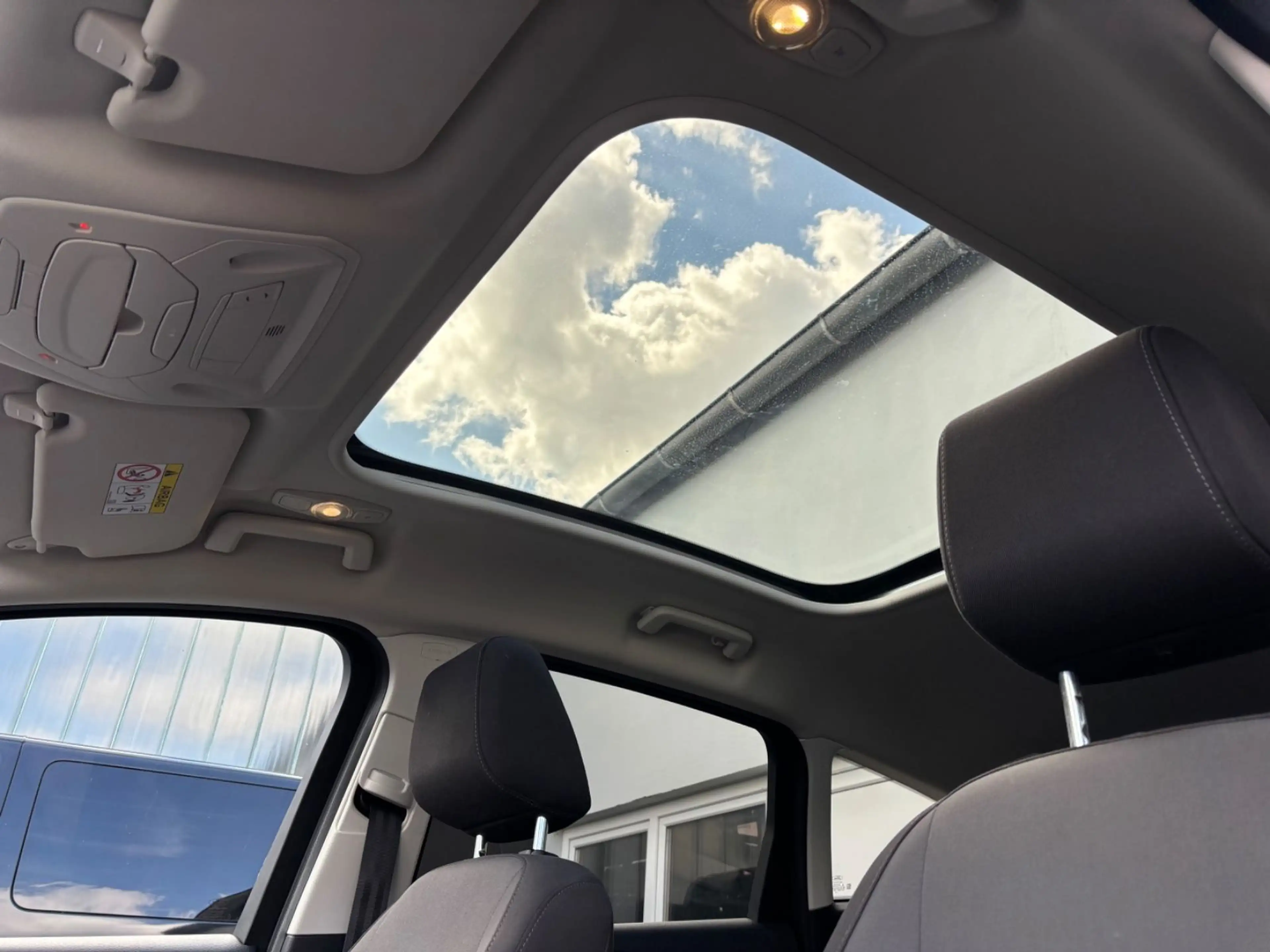 Ford C-Max Titanium ALU PANO NAVI SHZ LHZ — photo 13
