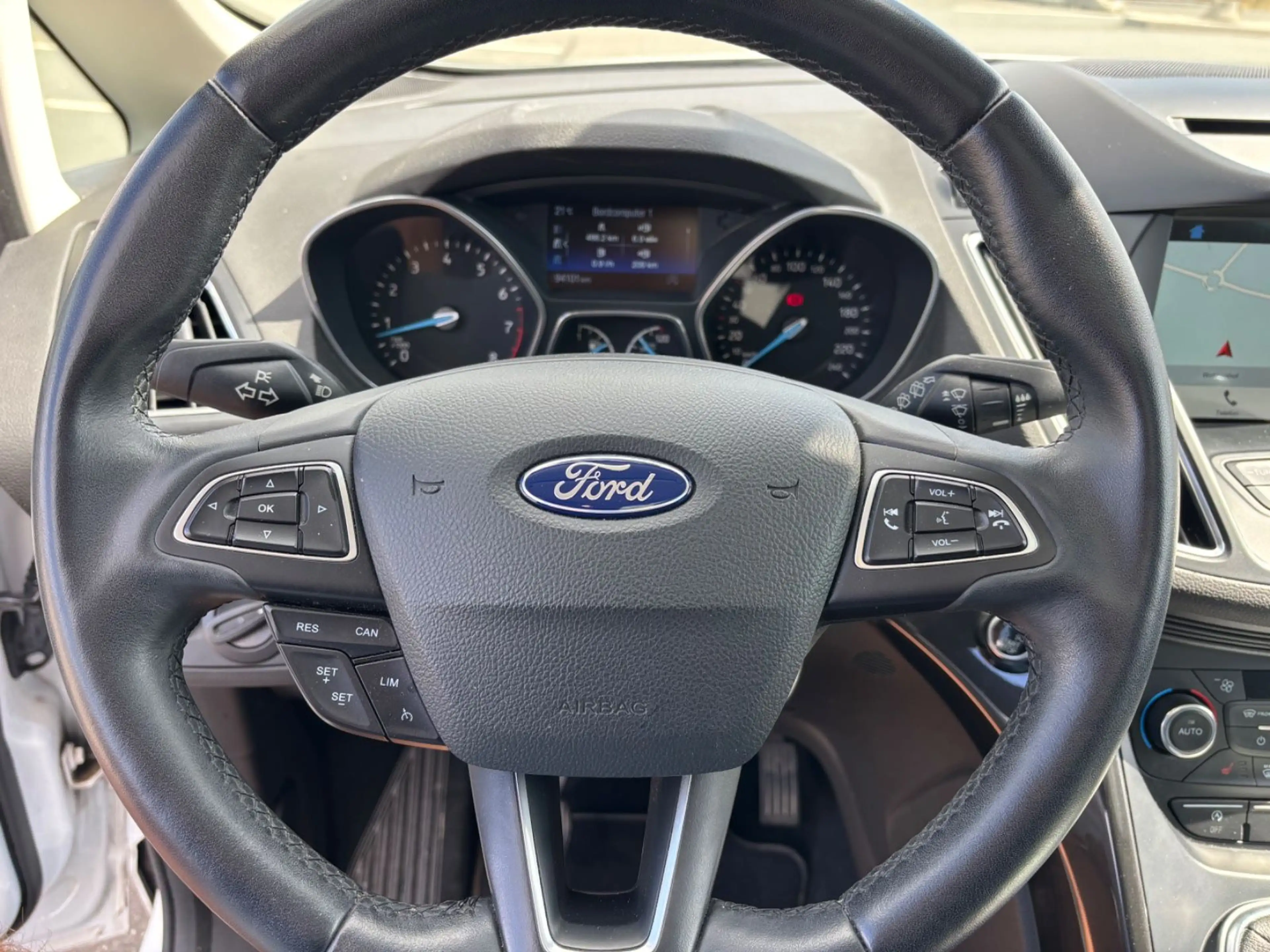 Ford C-Max Titanium ALU PANO NAVI SHZ LHZ — photo 14