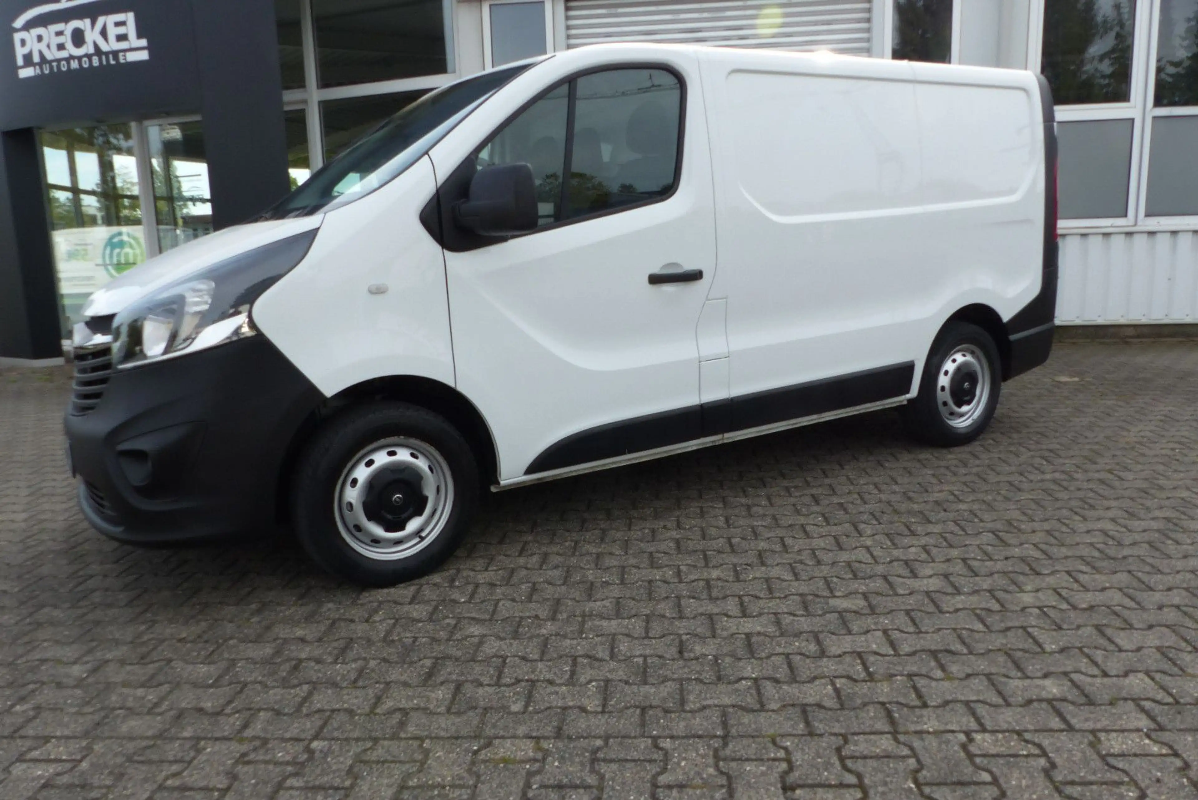 Opel Vivaro B 2,9t, Klima, Tempomat, PDC, Navi — photo 7