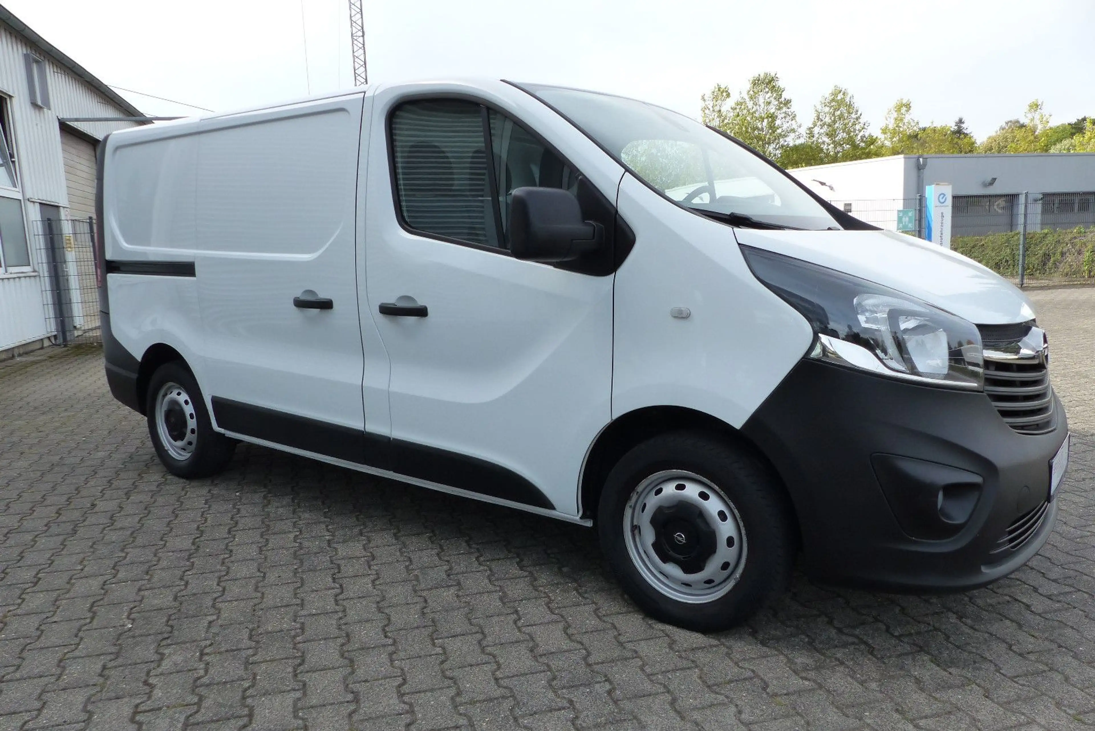 Opel Vivaro B 2,9t, Klima, Tempomat, PDC, Navi — photo 6