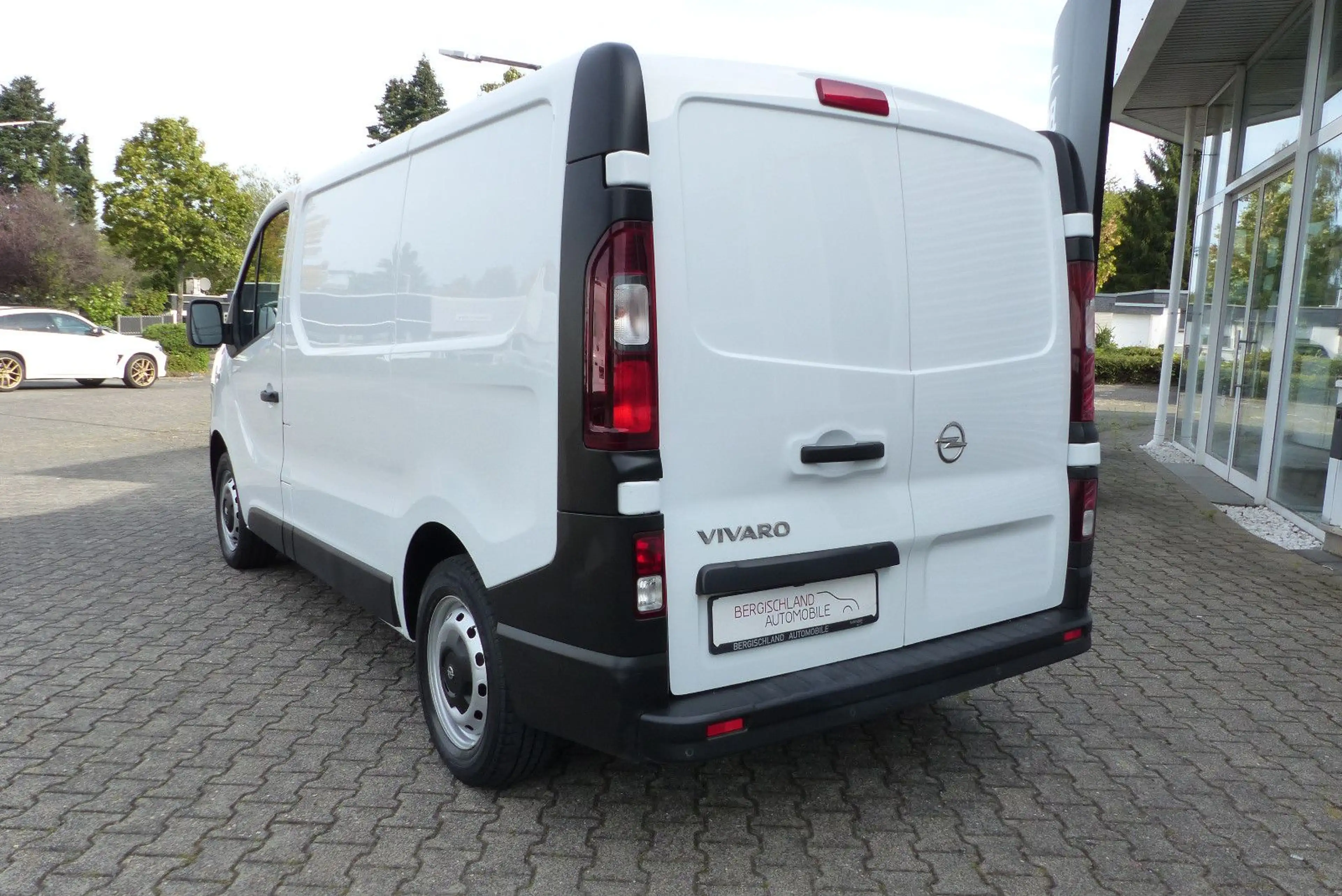Opel Vivaro B 2,9t, Klima, Tempomat, PDC, Navi — photo 9