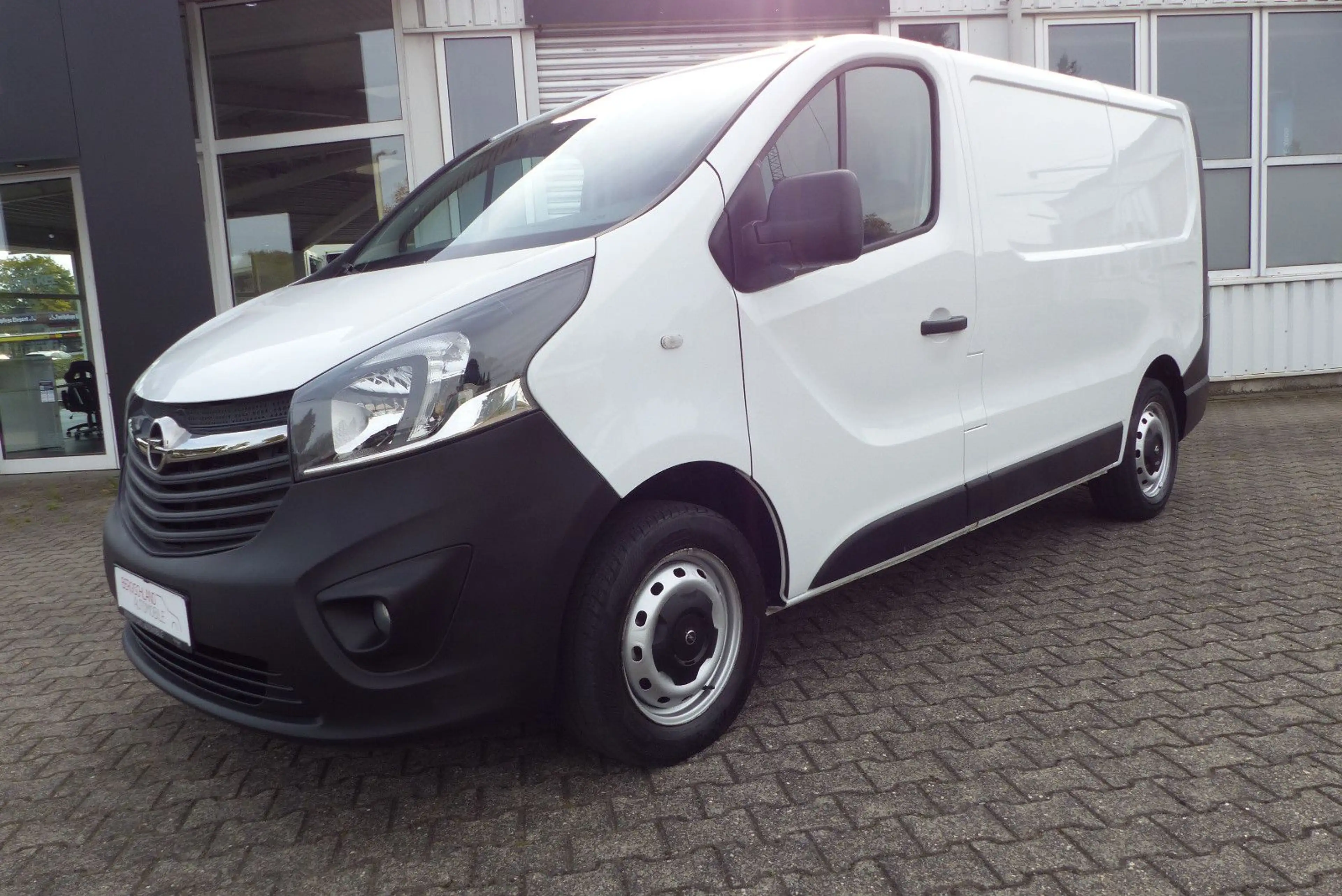 Opel Vivaro B 2,9t, Klima, Tempomat, PDC, Navi — photo 2