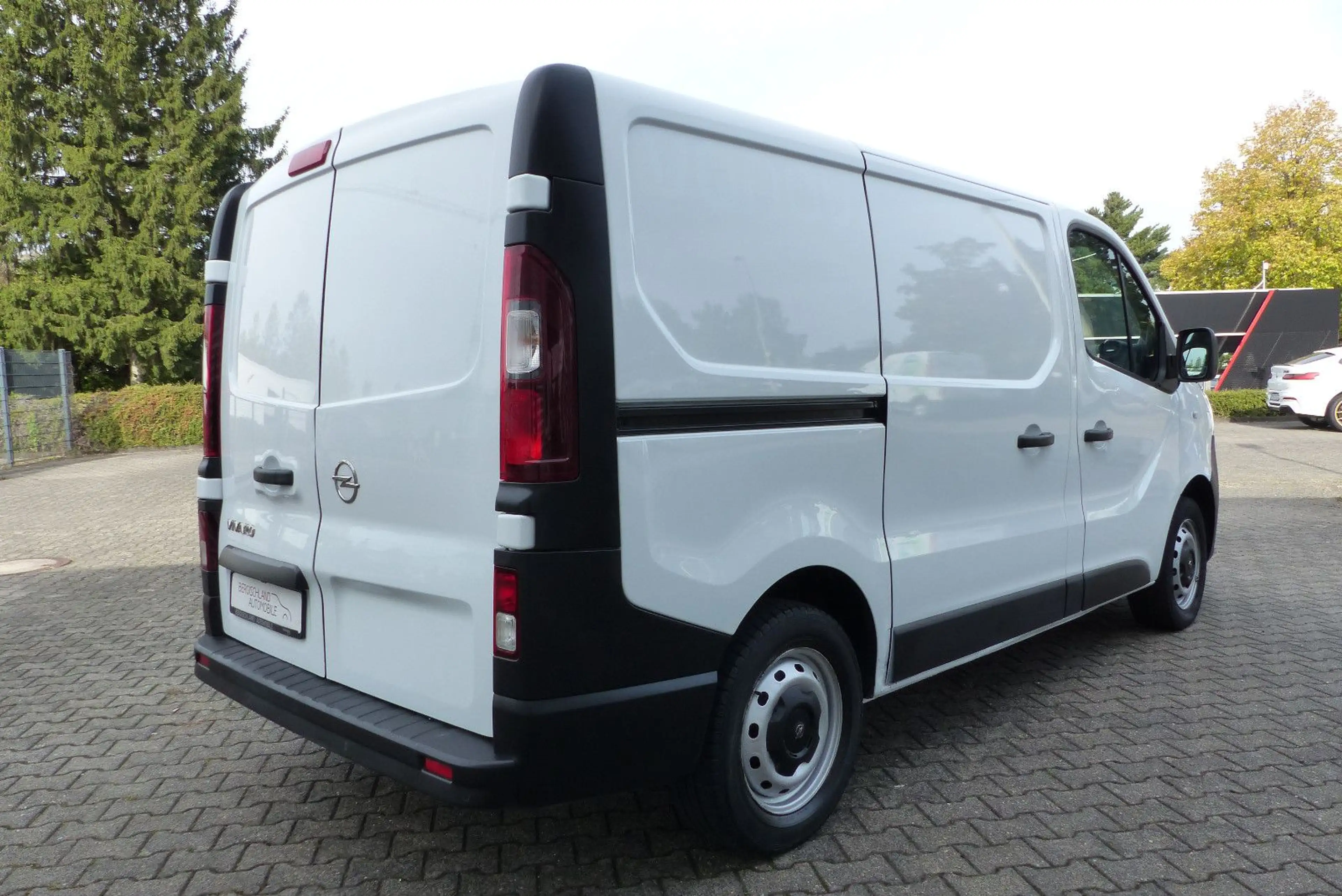 Opel Vivaro B 2,9t, Klima, Tempomat, PDC, Navi — photo 10