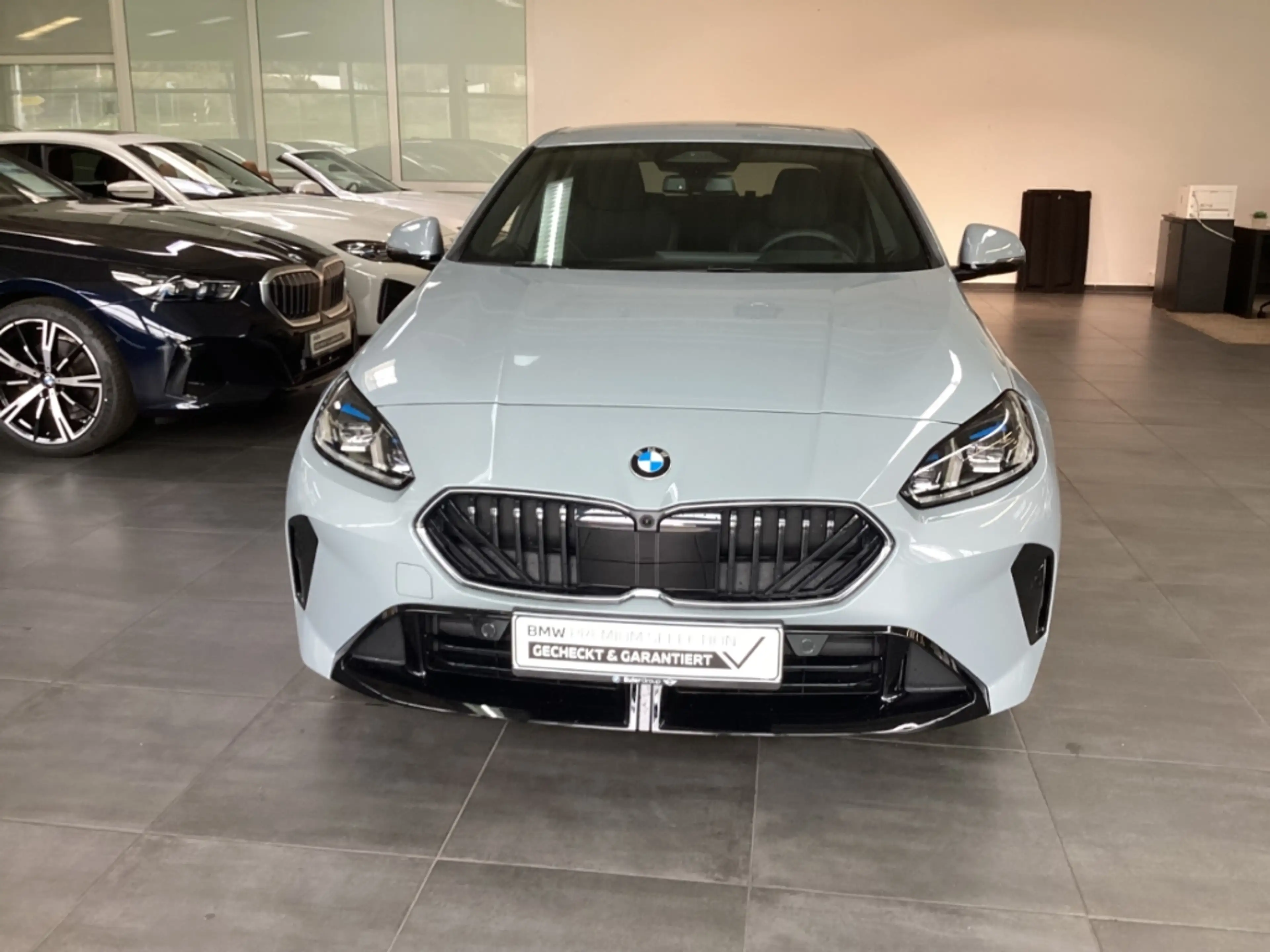 BMW 220 Gran Coupe i M Sport 18'' IconGlow AHK HUD Memory — photo 8