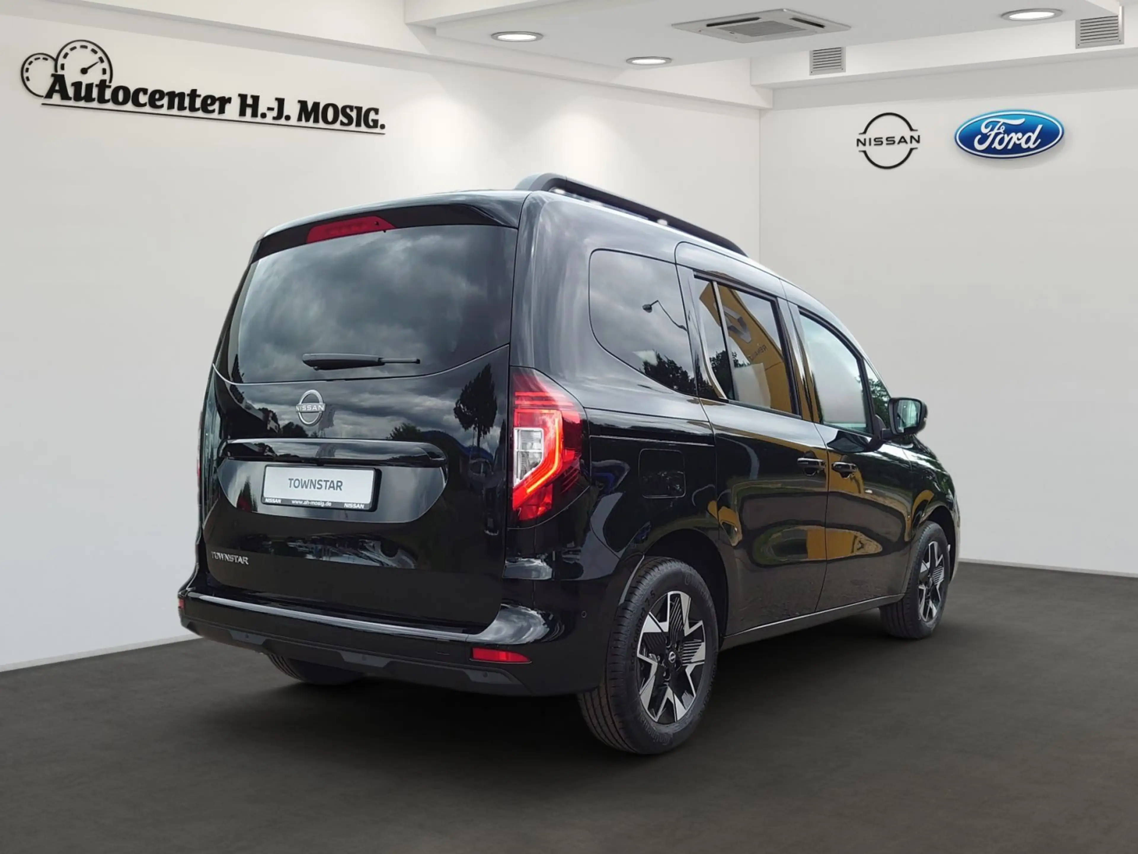 Nissan Townstar Kombi L1 Tekna Automatik — photo 6