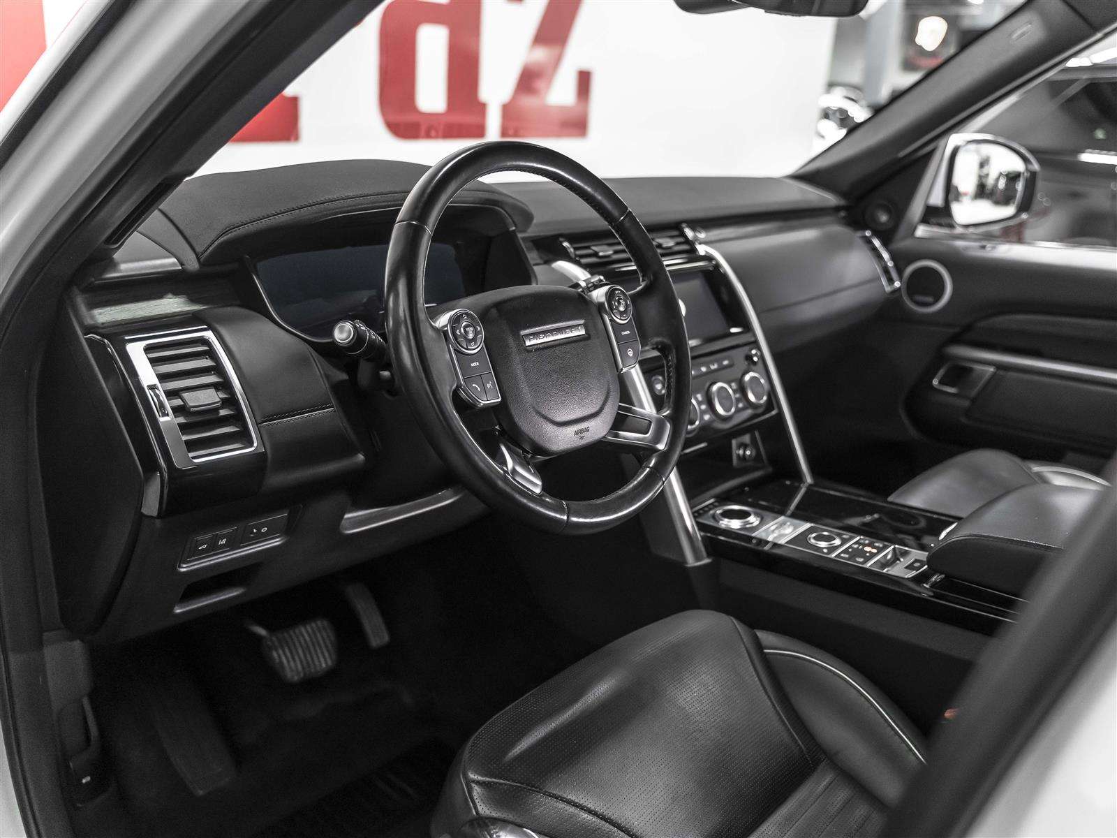 2018 Land Rover Discovery 5