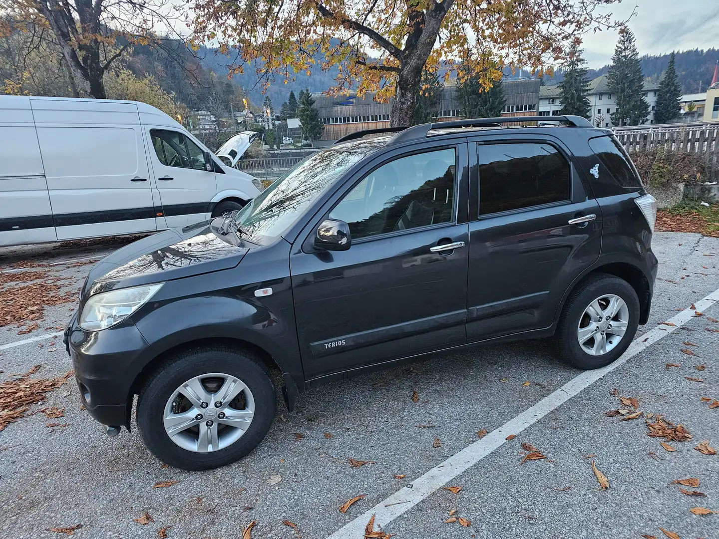 Daihatsu Terios Basis 4WD KLIMA Schwarz - 2